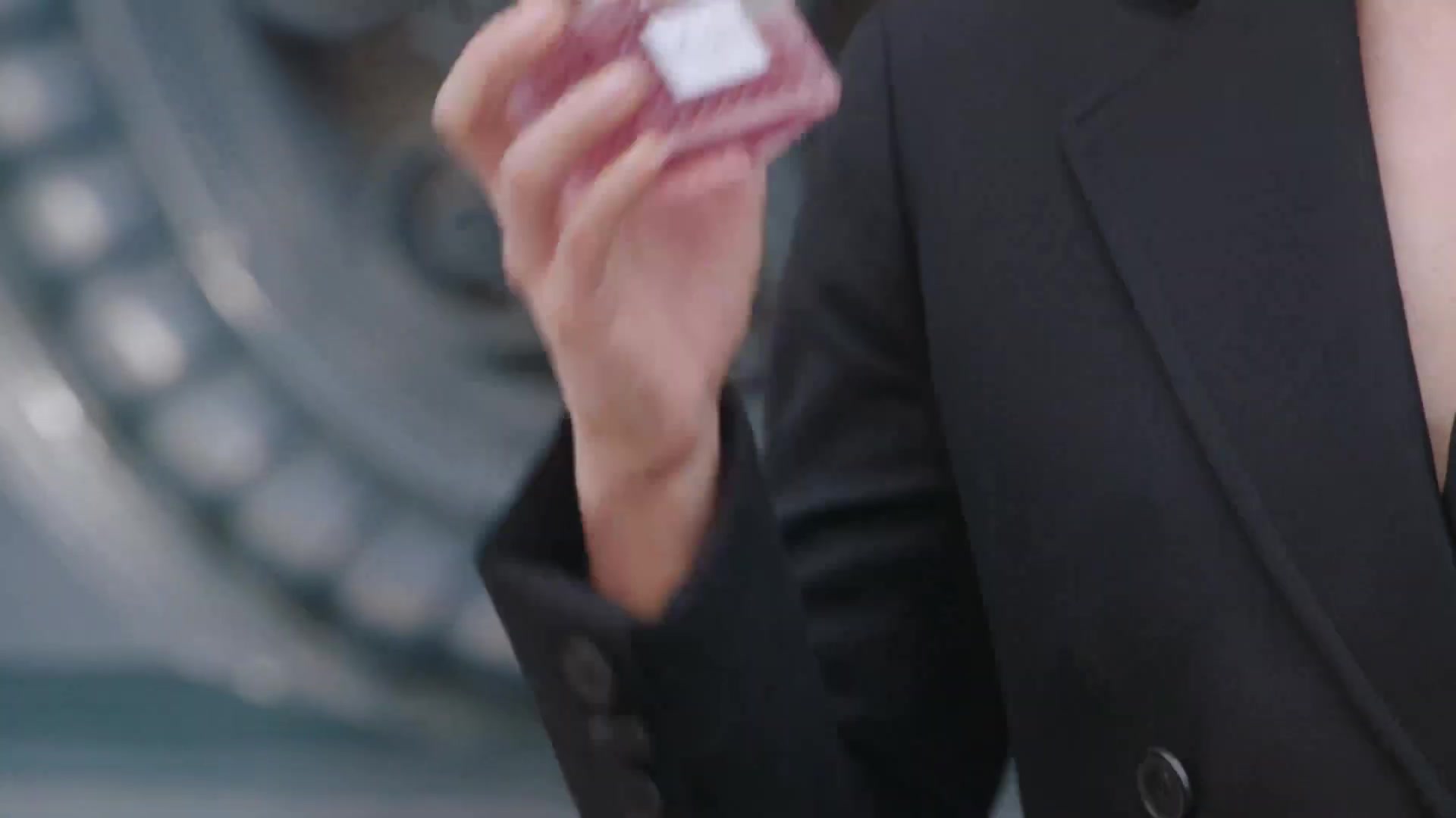 Miss_Dior_-_A_Miss_in_Paris_Episode_1-00_00_03_960.jpeg
