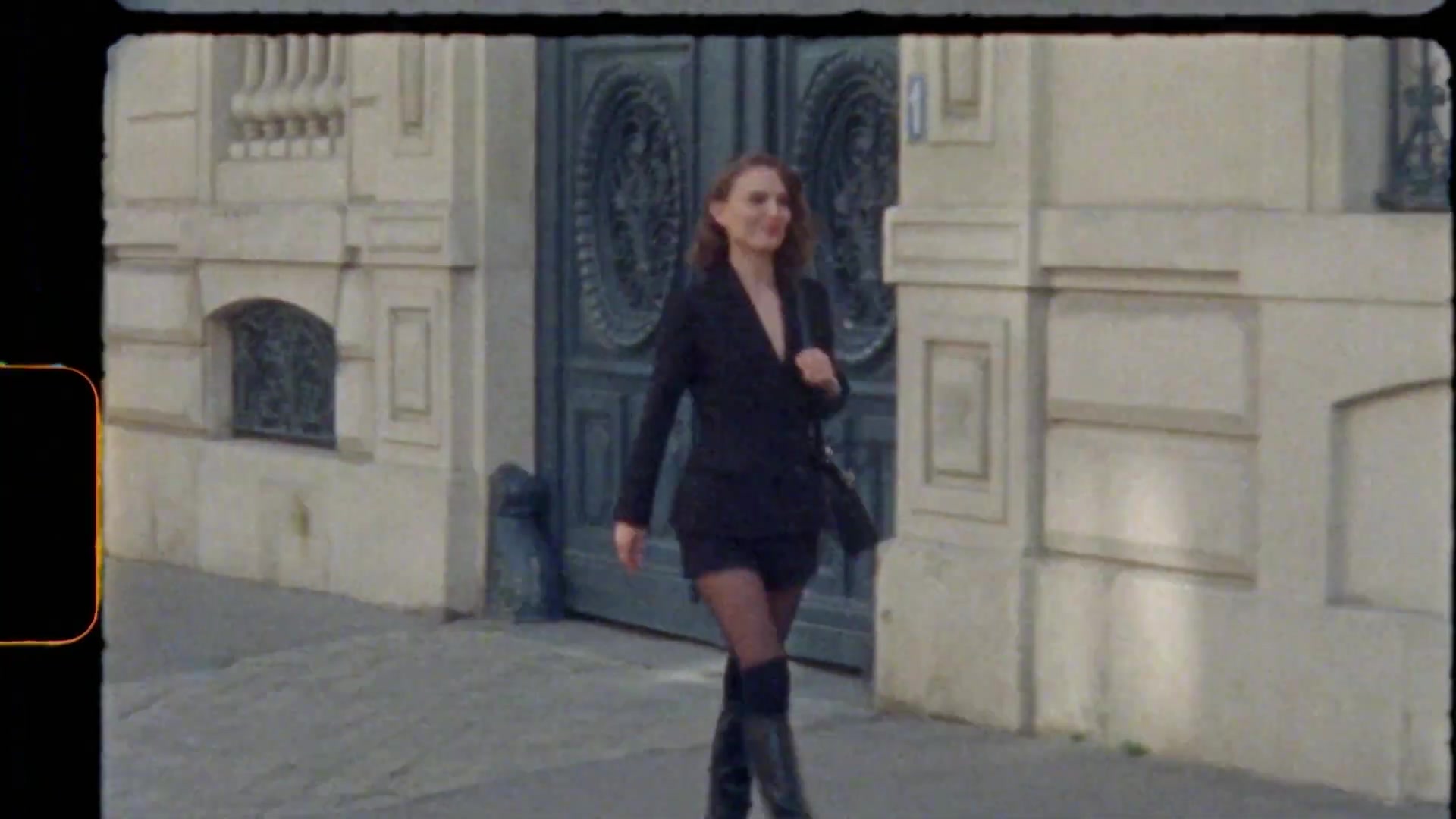 Miss_Dior_-_A_Miss_in_Paris_Episode_1-00_00_09_720.jpeg