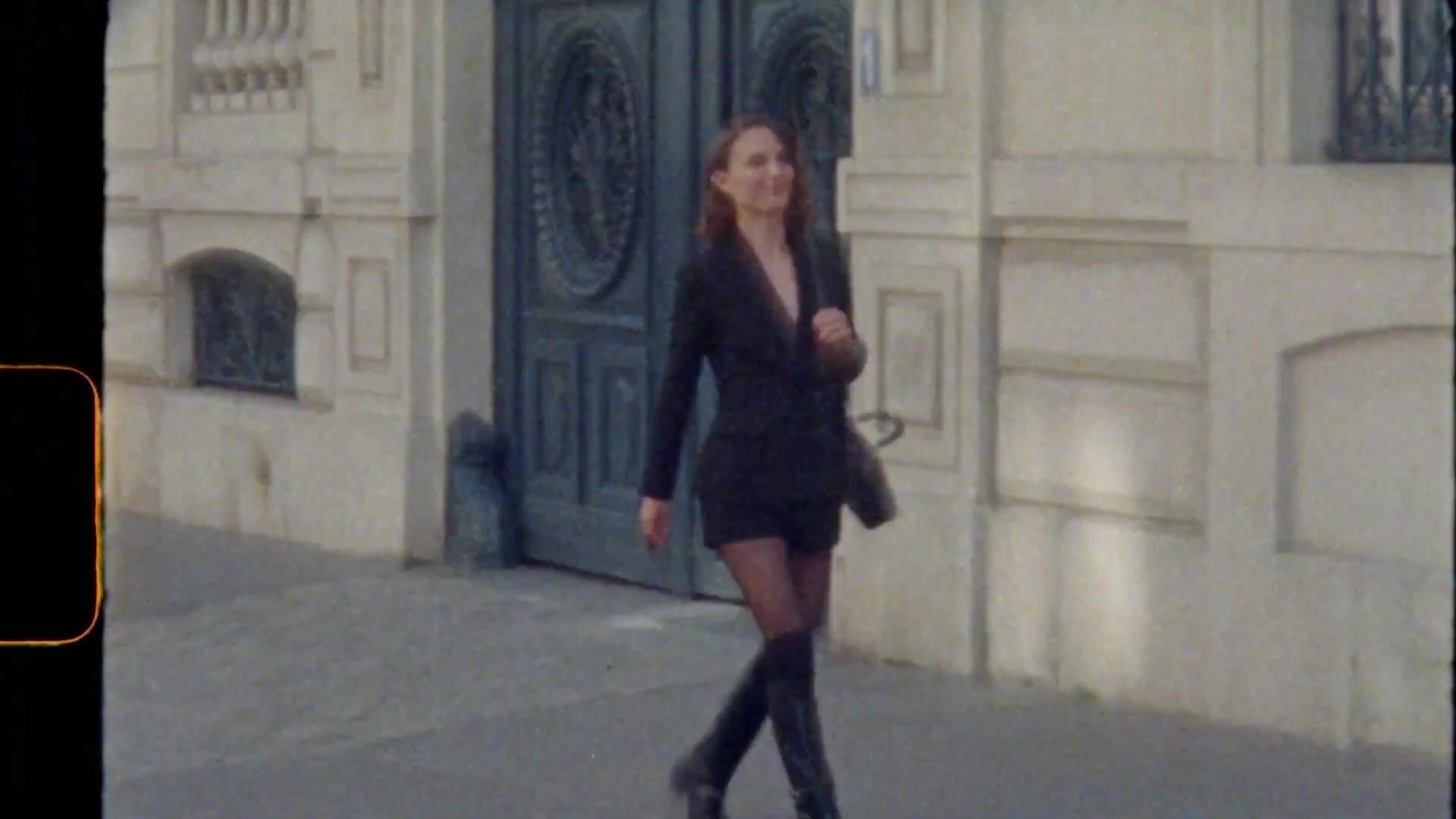Miss_Dior_-_A_Miss_in_Paris_Episode_1-00_00_09_960.jpeg