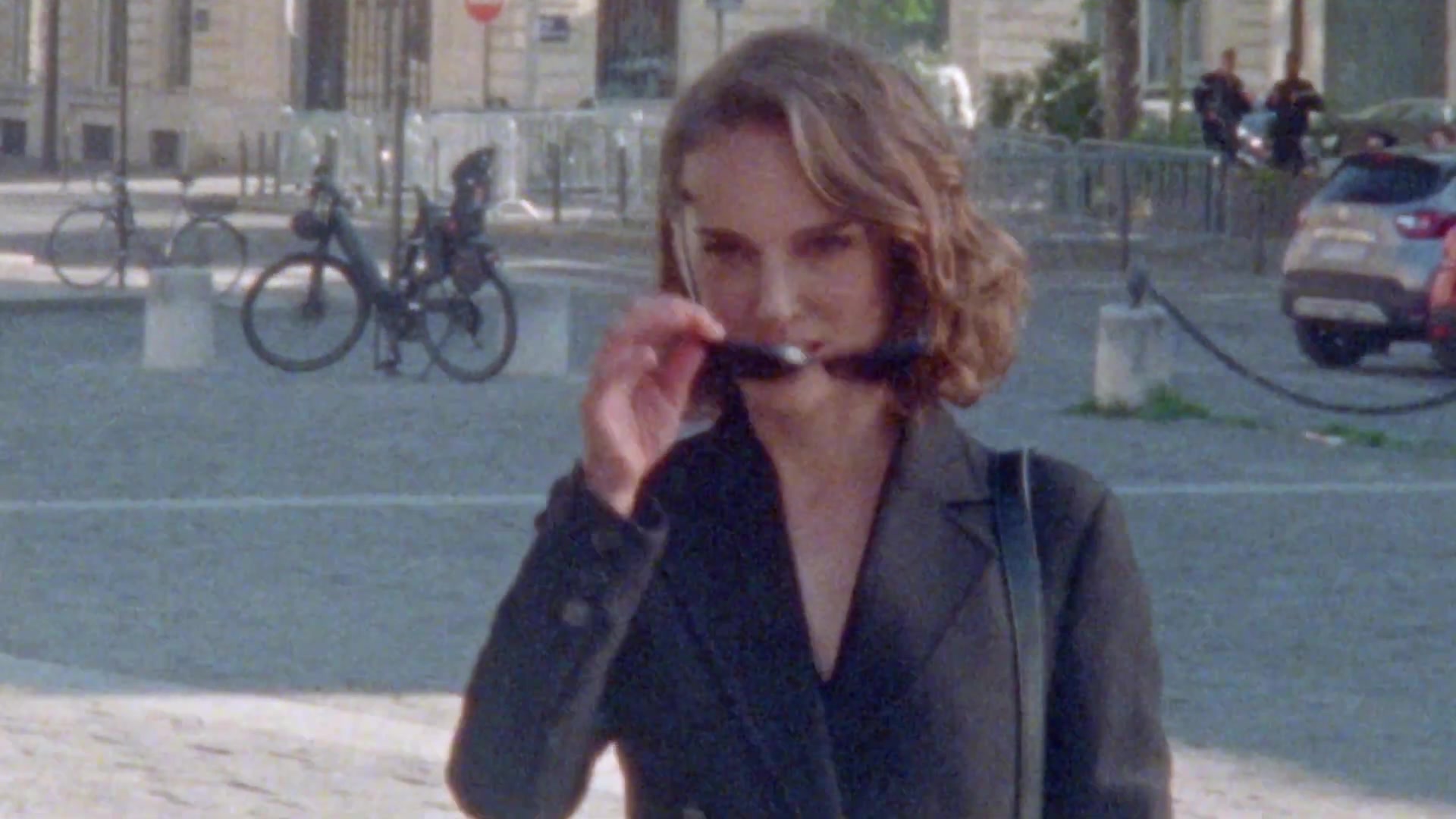 Miss_Dior_-_A_Miss_in_Paris_Episode_1-00_00_13_960.jpeg
