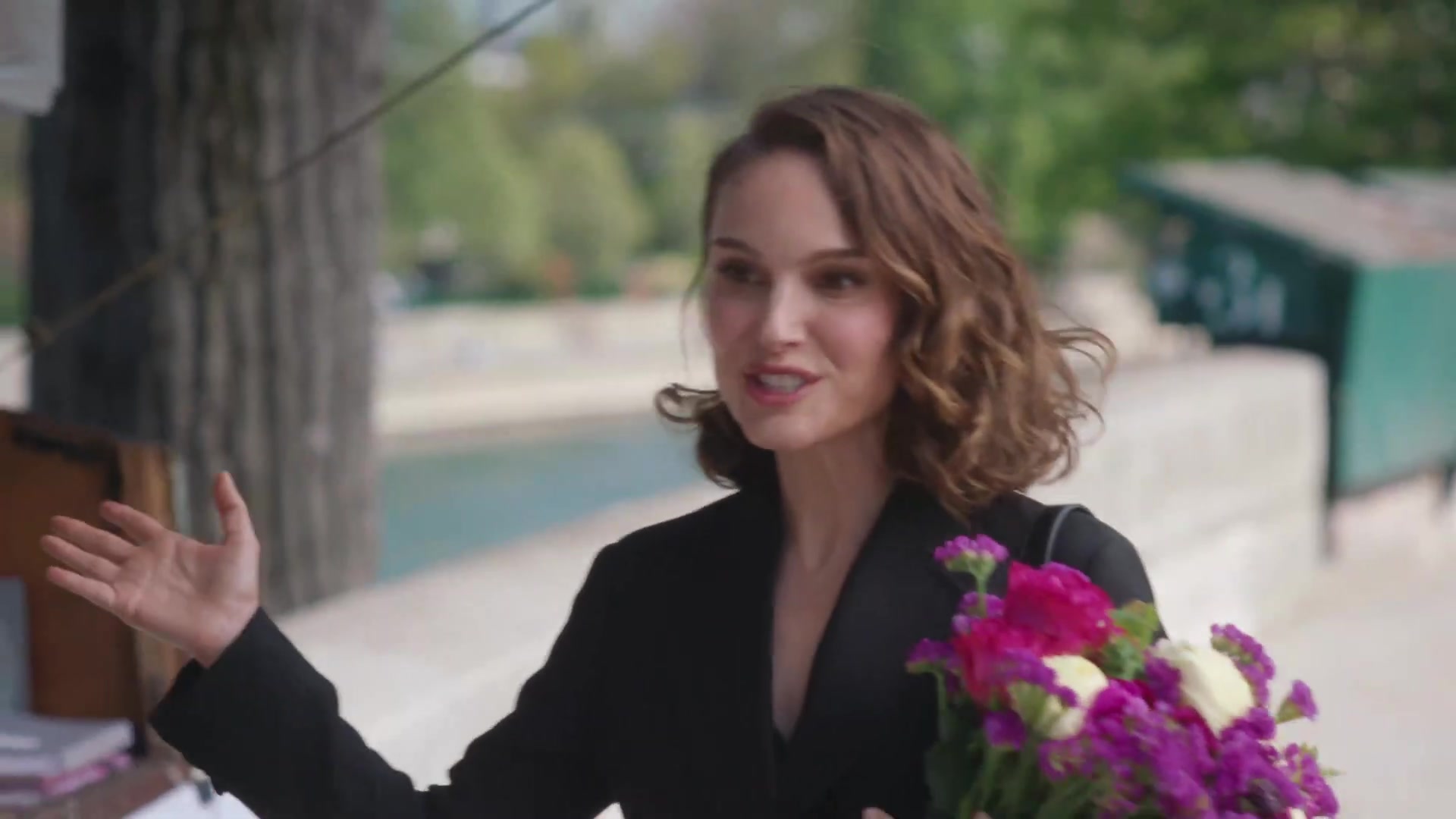 Miss_Dior_-_A_Miss_in_Paris_Episode_3-00_00_04_680.jpeg