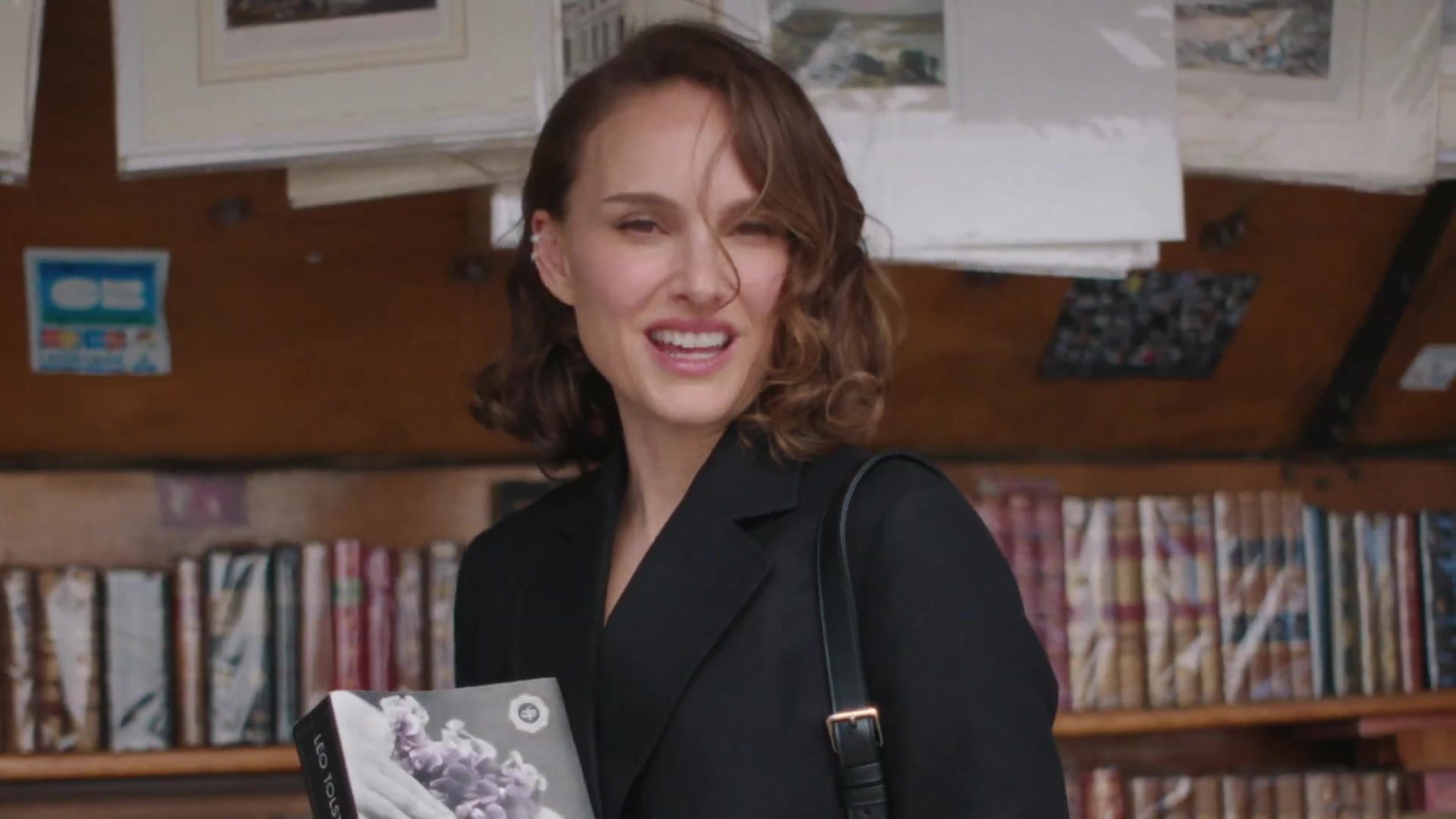 Miss_Dior_-_A_Miss_in_Paris_Episode_3-00_00_13_960.jpeg
