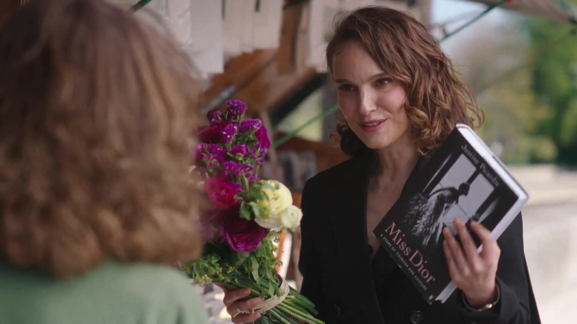Miss_Dior_-_A_Miss_in_Paris_Episode_3-00_00_19_720.jpeg