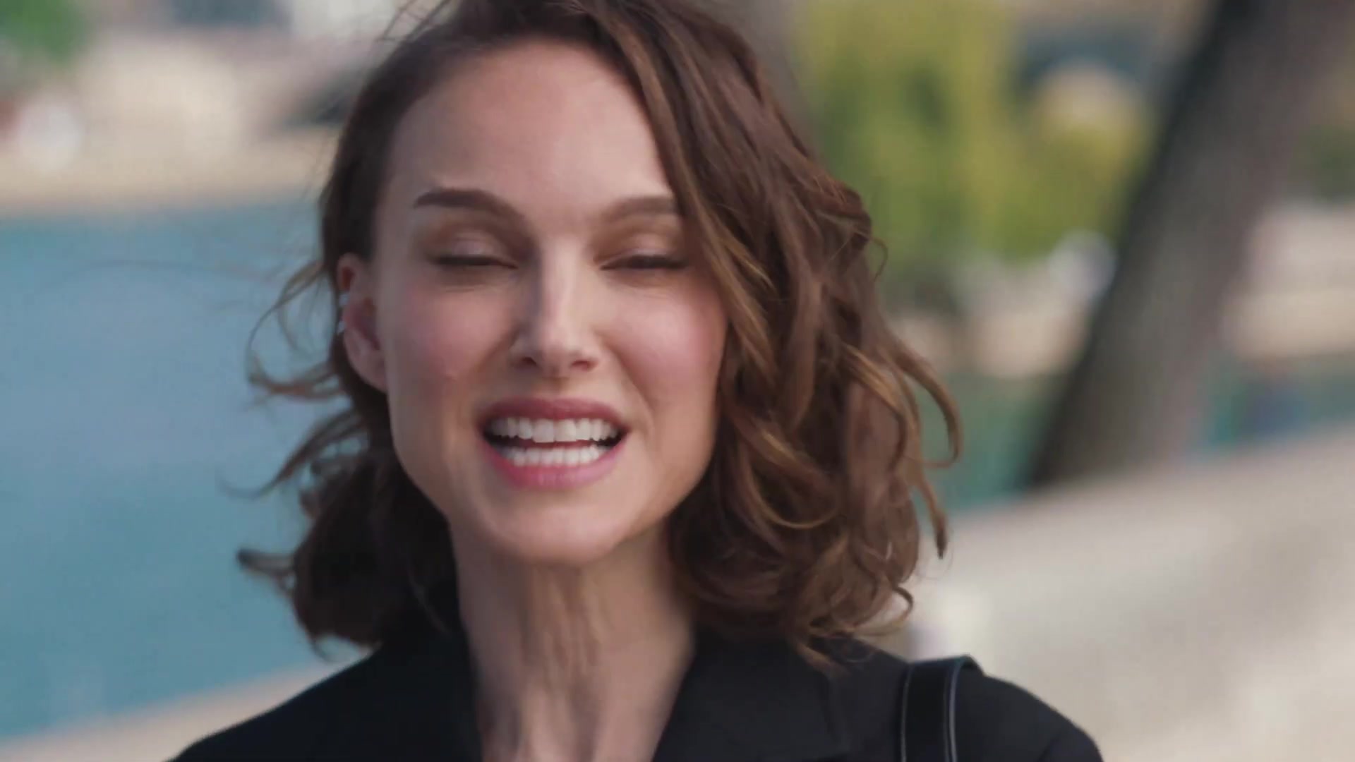 Miss_Dior_-_A_Miss_in_Paris_Episode_3-00_00_33_960.jpeg