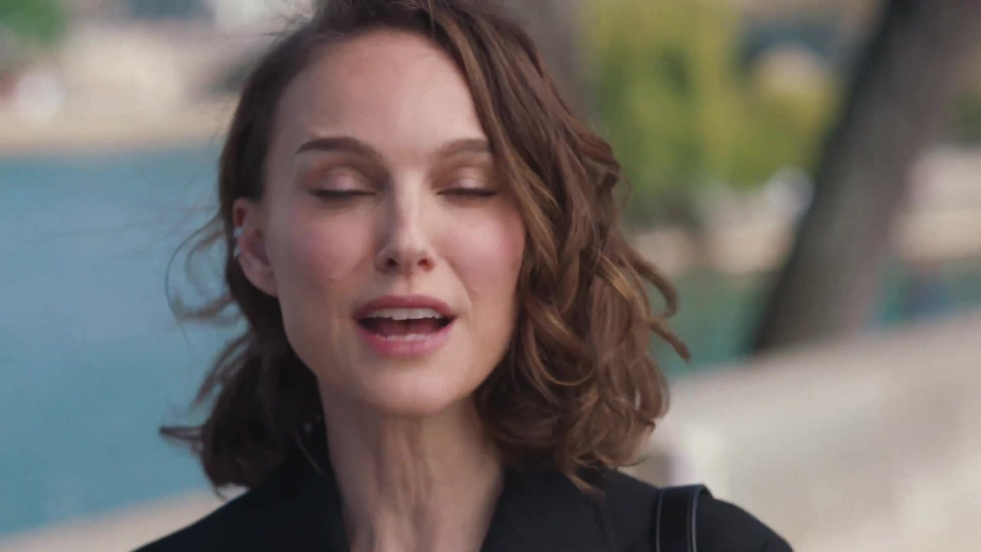 Miss_Dior_-_A_Miss_in_Paris_Episode_3-00_00_34_040.jpeg