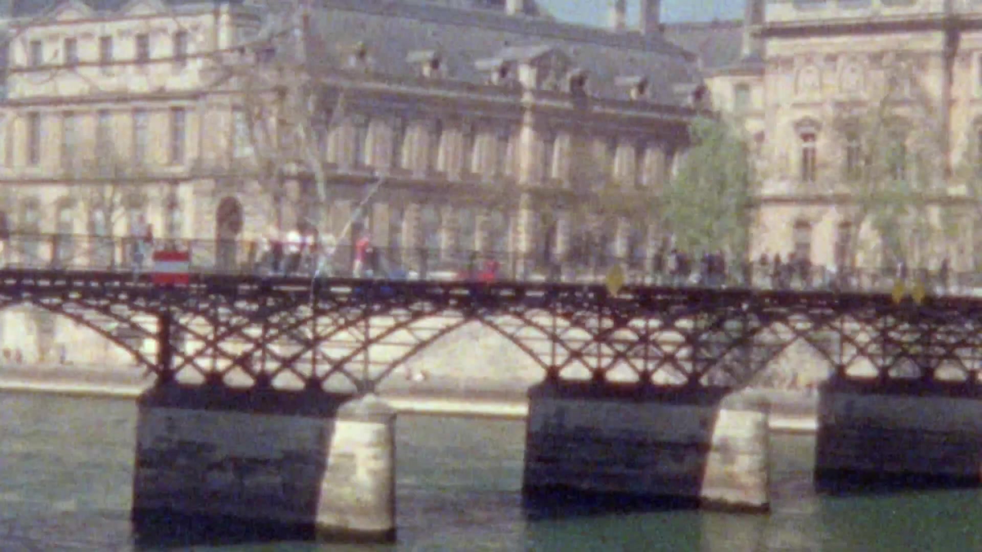Miss_Dior_-_A_Miss_in_Paris_Episode_3-00_00_36_200.jpeg