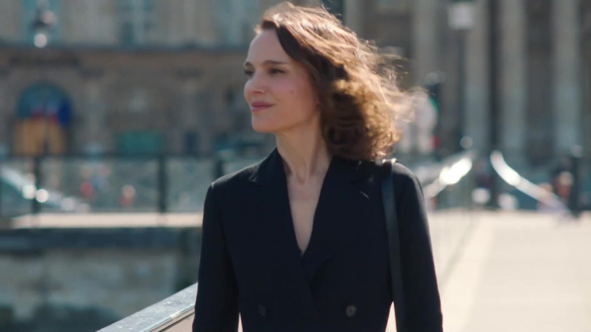 Miss_Dior_-_A_Miss_in_Paris_Episode_3-00_00_37_880.jpeg