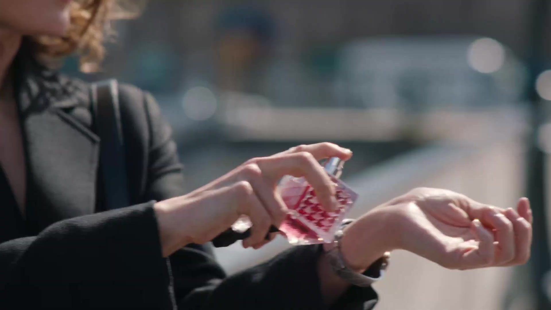 Miss_Dior_-_A_Miss_in_Paris_Episode_3-00_00_41_800.jpeg