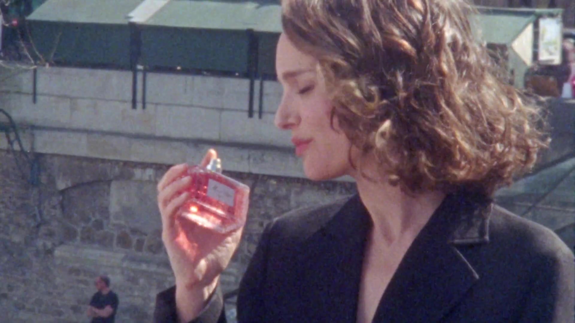 Miss_Dior_-_A_Miss_in_Paris_Episode_3-00_00_46_760.jpeg