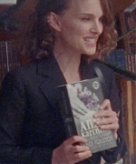 Miss_Dior_-_A_Miss_in_Paris_Episode_3-00_00_12_920.jpeg