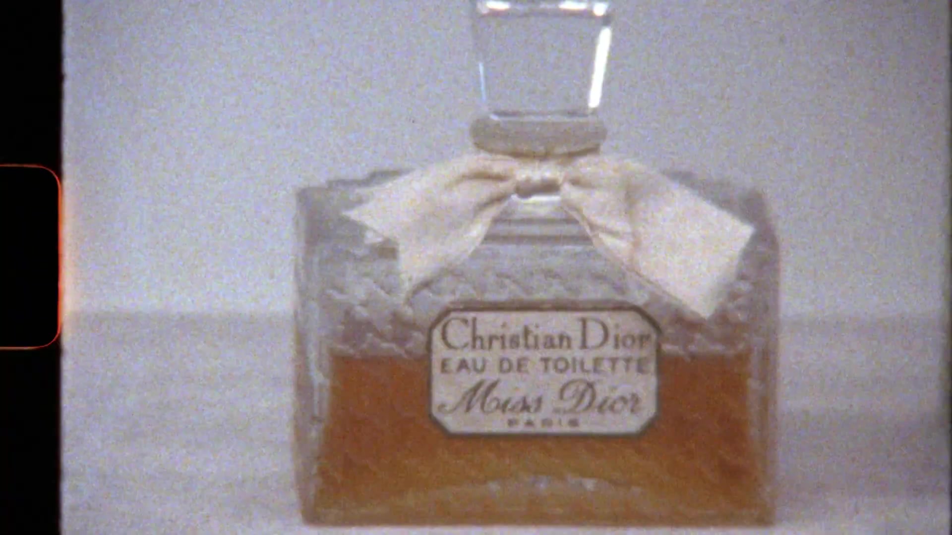 Miss_Dior_-_A_Miss_in_Paris_Episode_4-00_00_14_680.jpeg