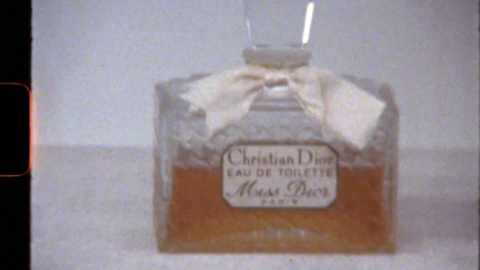 Miss_Dior_-_A_Miss_in_Paris_Episode_4-00_00_15_000.jpeg
