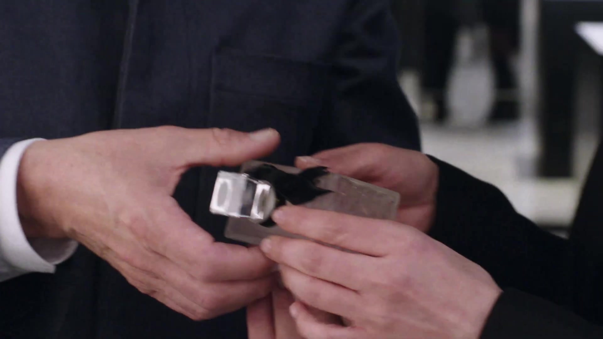 Miss_Dior_-_A_Miss_in_Paris_Episode_4-00_00_17_560.jpeg