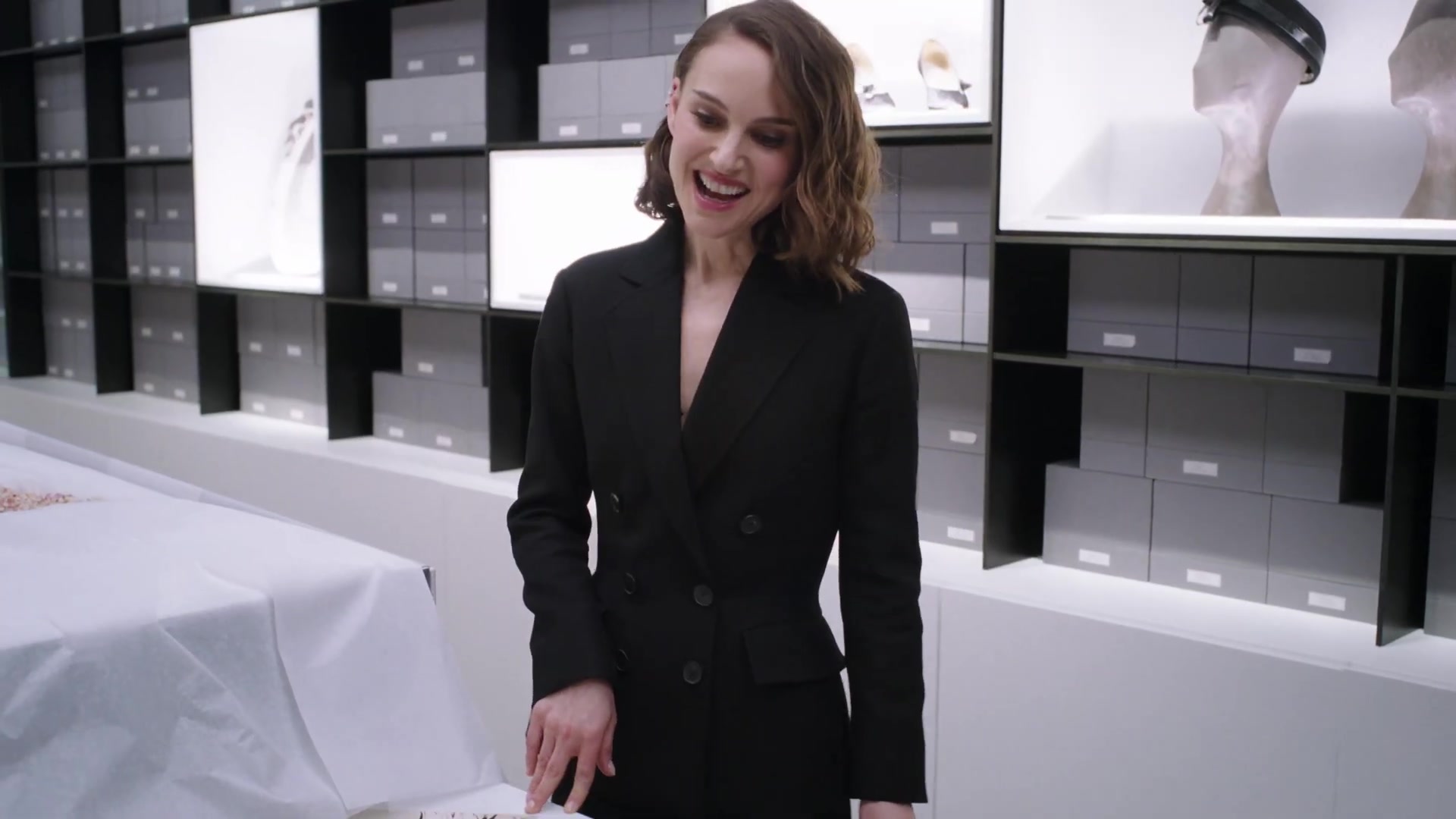 Miss_Dior_-_A_Miss_in_Paris_Episode_4-00_00_58_600.jpeg