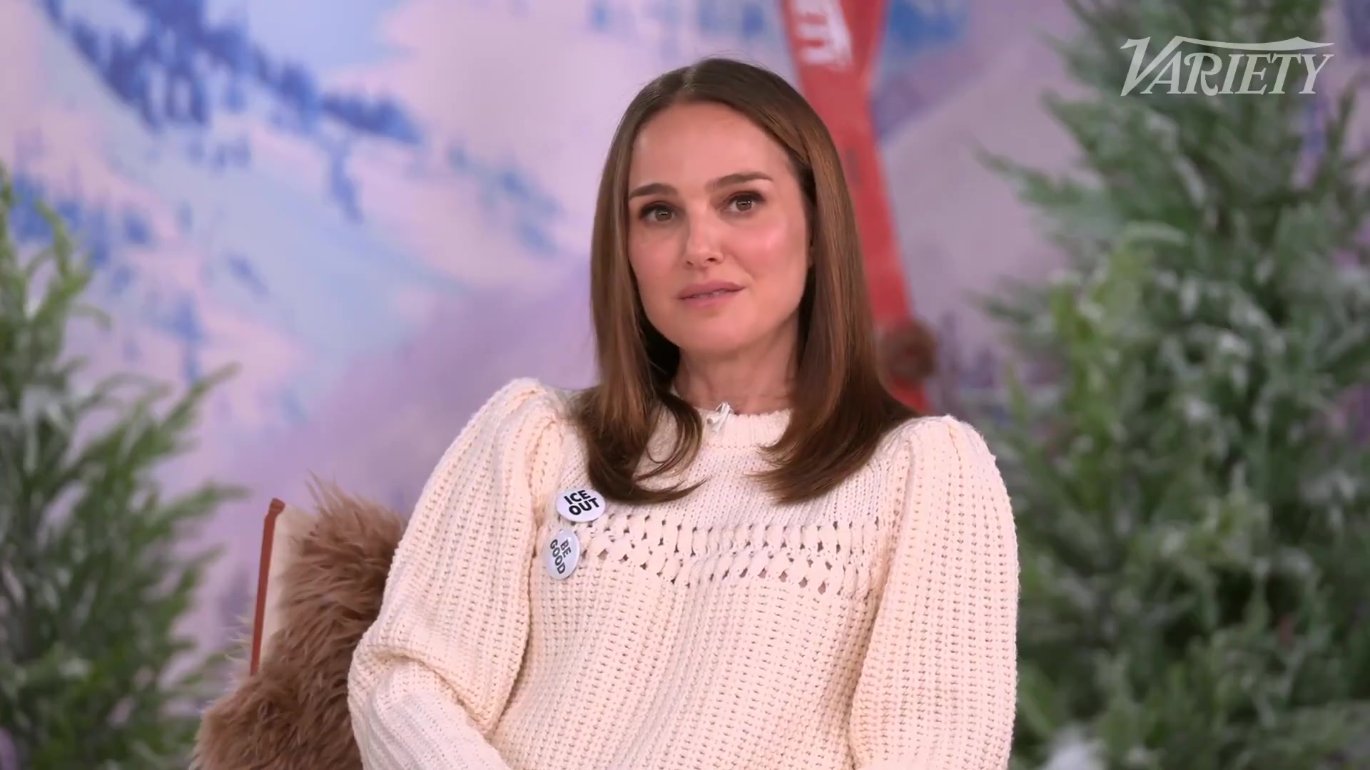 Natalie_Portman_Calls_Out_Awards_Snubs_for_Women-00_00_37_137.jpeg