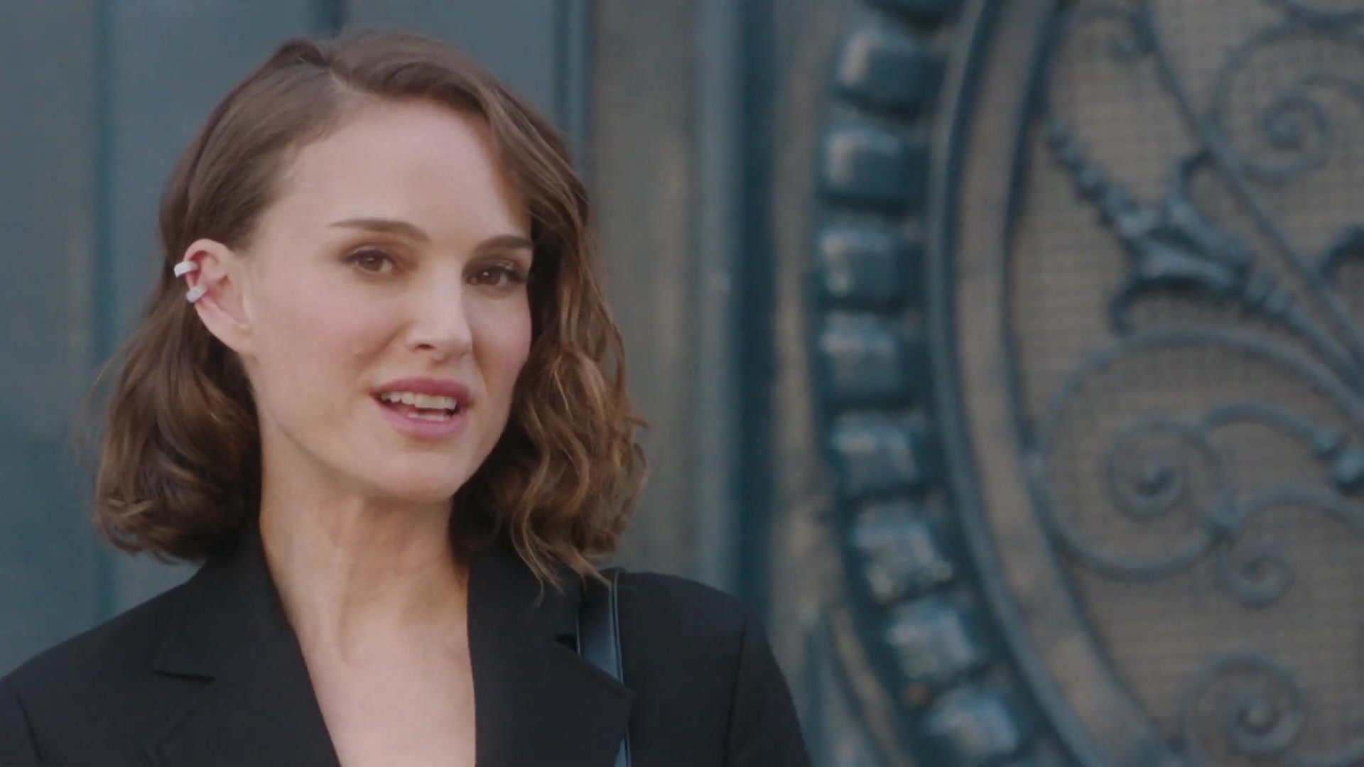 Miss_Dior_-_A_Miss_in_Paris_Episode_1-00_00_08_320.jpeg