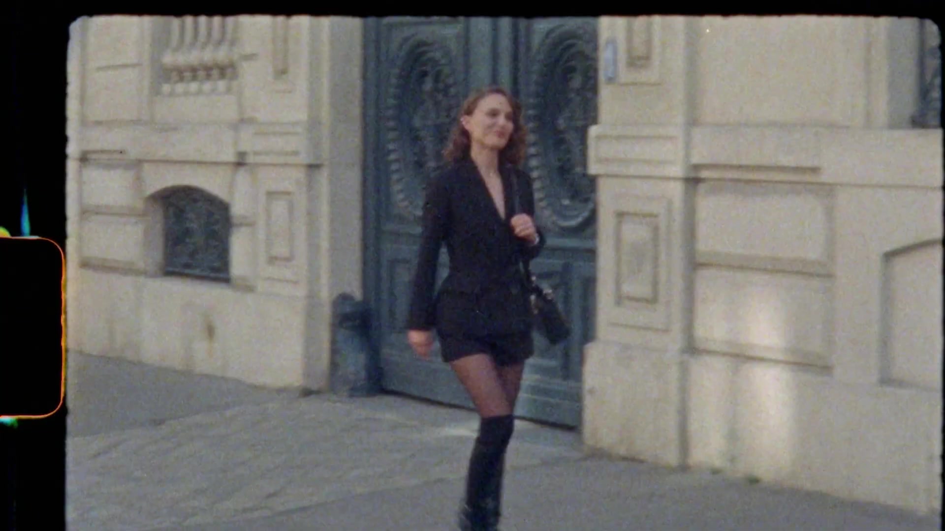 Miss_Dior_-_A_Miss_in_Paris_Episode_1-00_00_09_640.jpeg
