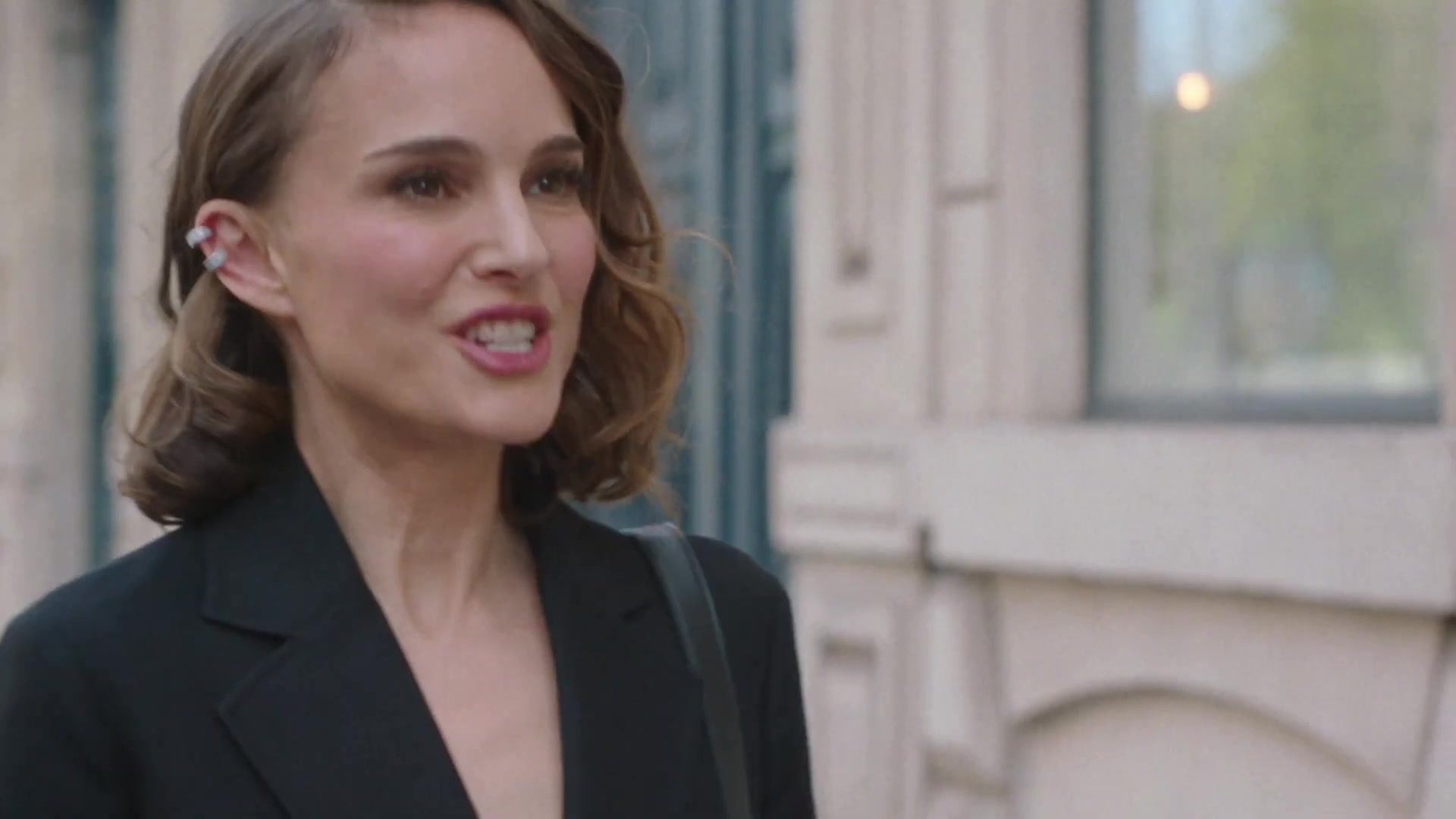 Miss_Dior_-_A_Miss_in_Paris_Episode_1-00_00_11_880.jpeg