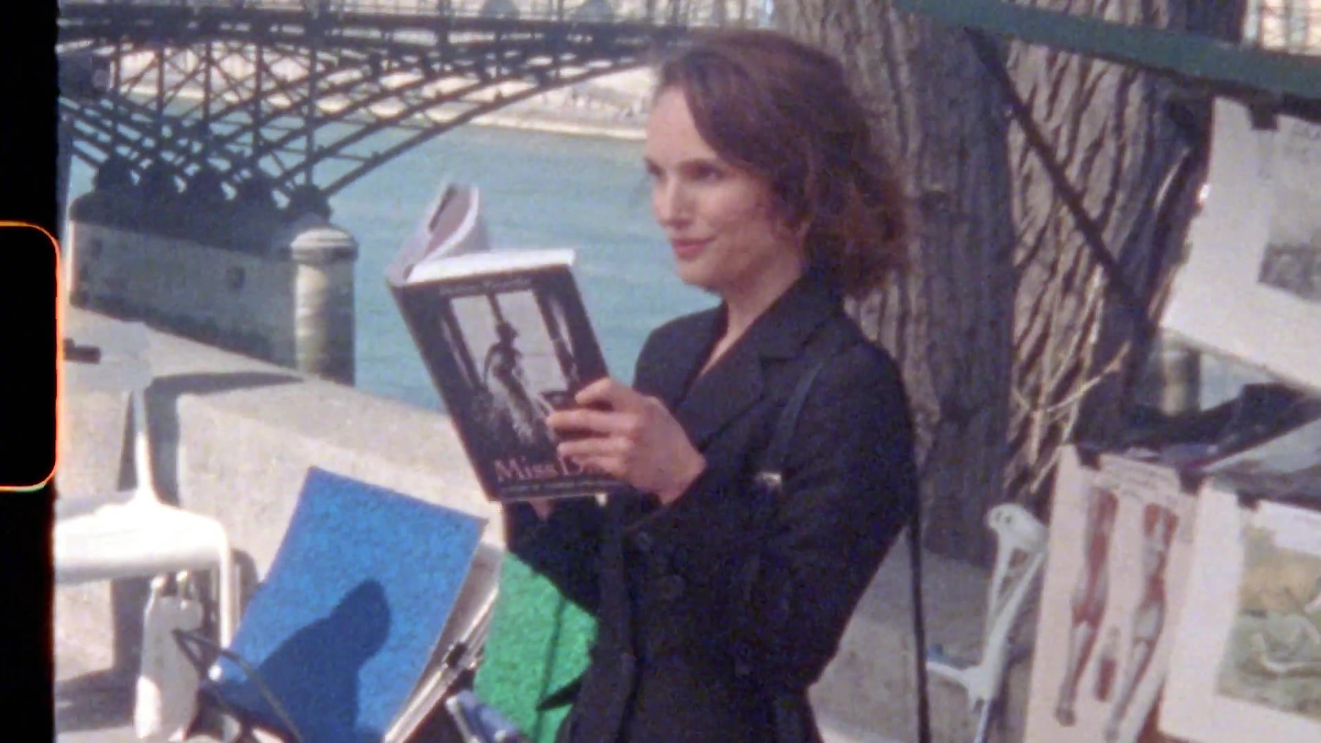 Miss_Dior_-_A_Miss_in_Paris_Episode_1-00_00_16_520.jpeg
