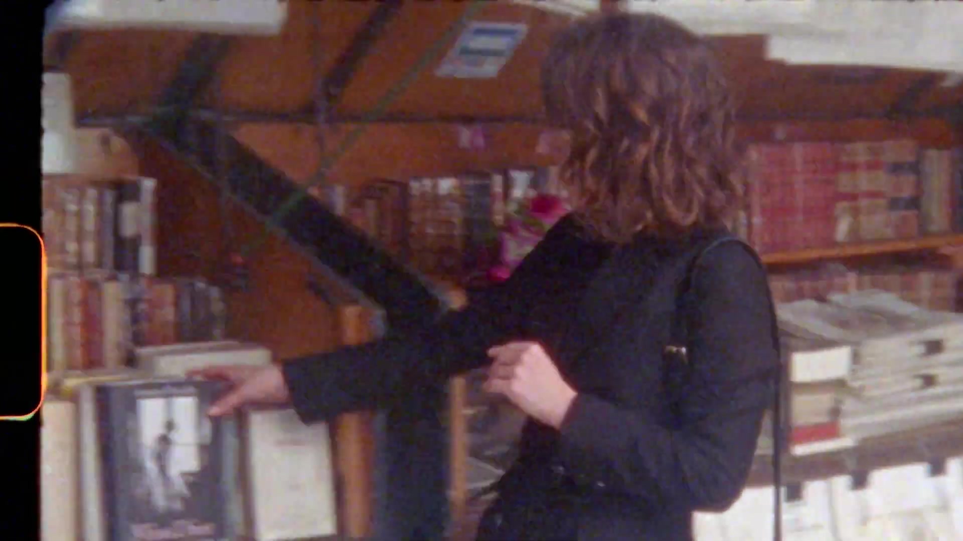 Miss_Dior_-_A_Miss_in_Paris_Episode_1-00_00_17_520.jpeg