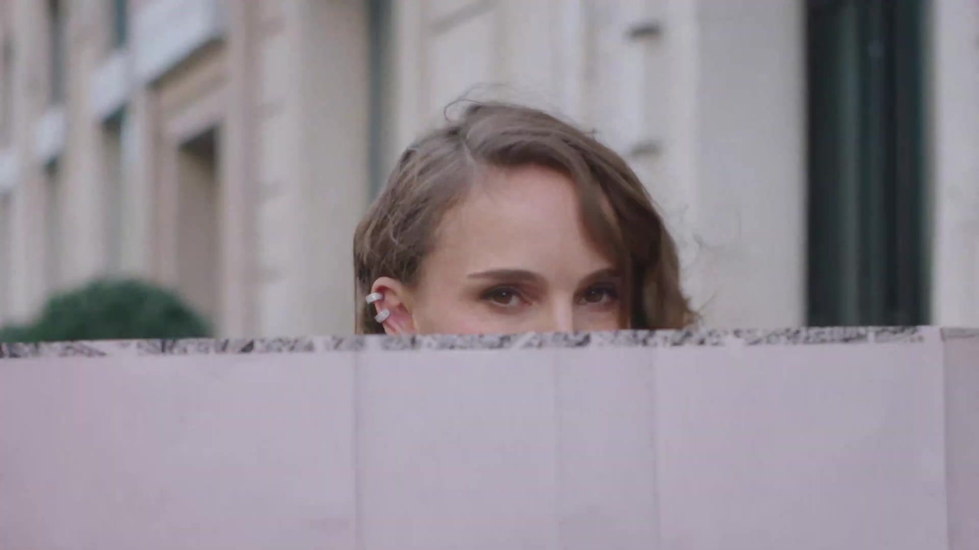 Miss_Dior_-_A_Miss_in_Paris_Episode_1-00_00_39_880.jpeg