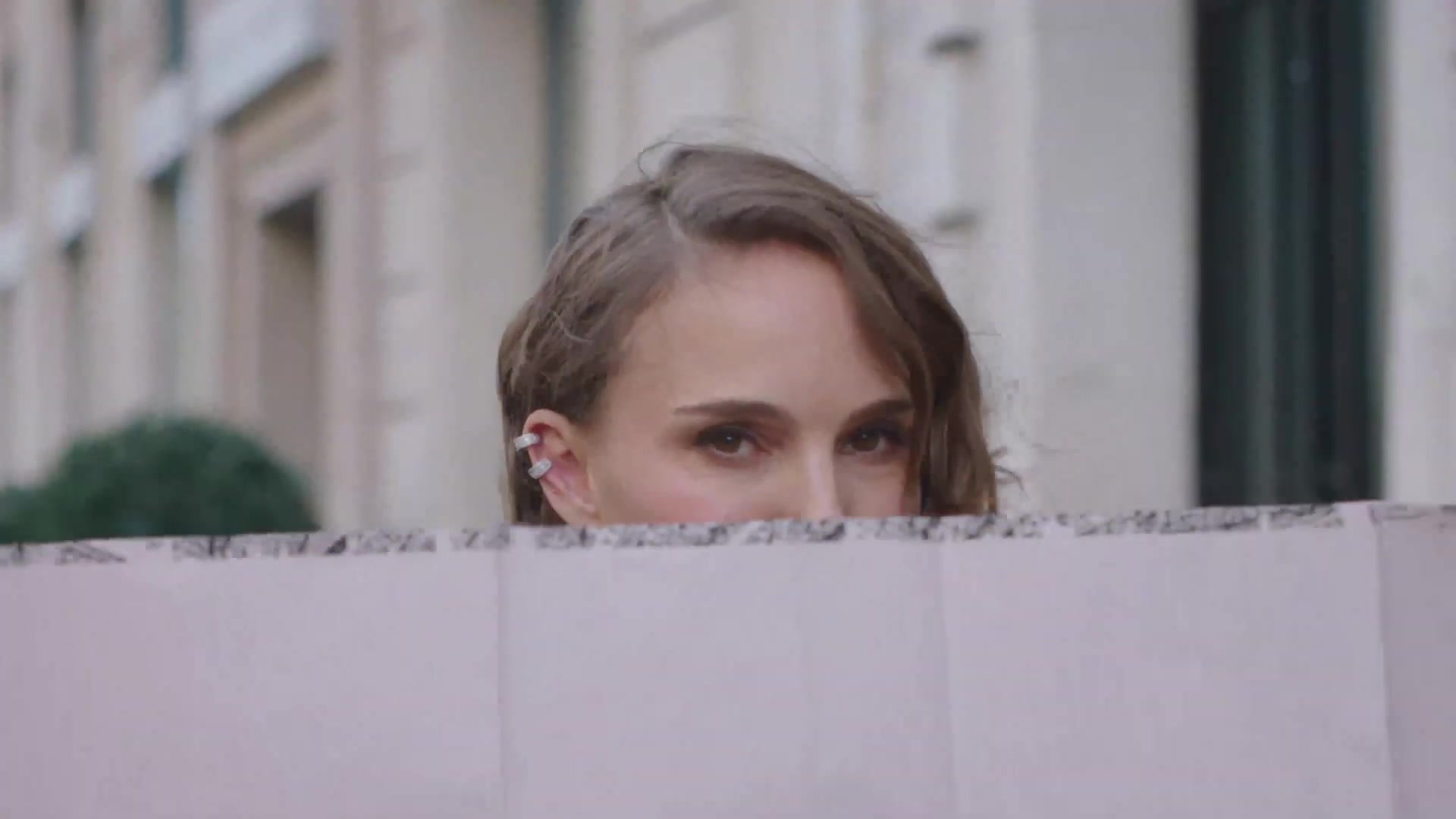 Miss_Dior_-_A_Miss_in_Paris_Episode_1-00_00_40_280.jpeg