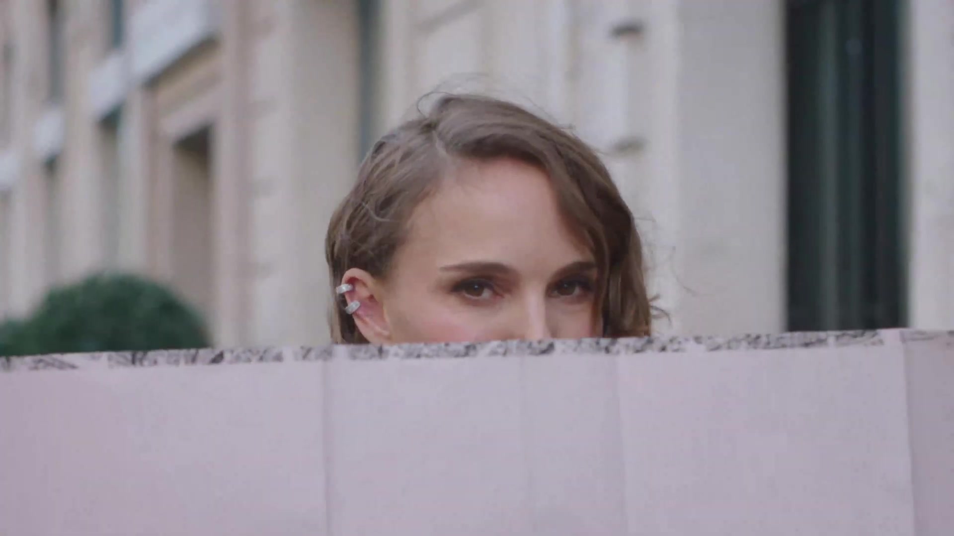 Miss_Dior_-_A_Miss_in_Paris_Episode_1-00_00_40_360.jpeg