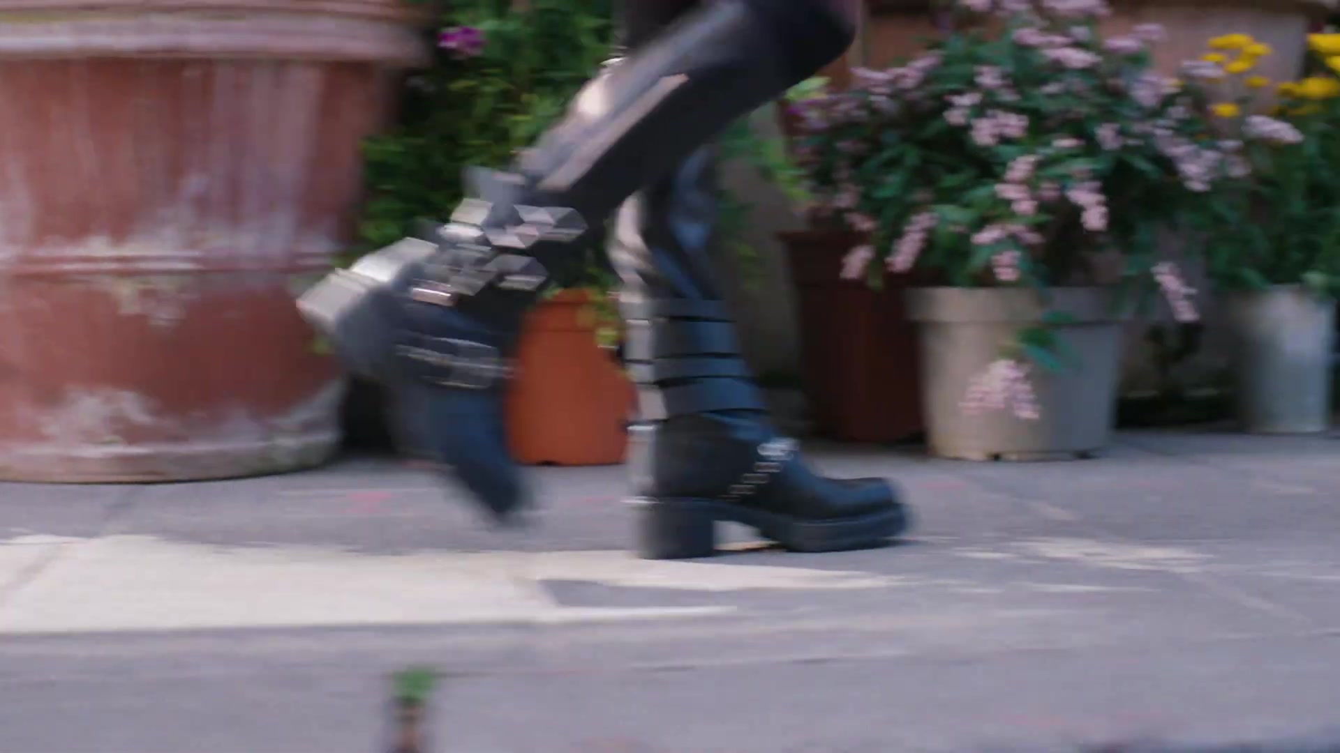 Miss_Dior_-_A_Miss_in_Paris_Episode_2-00_00_04_120.jpeg