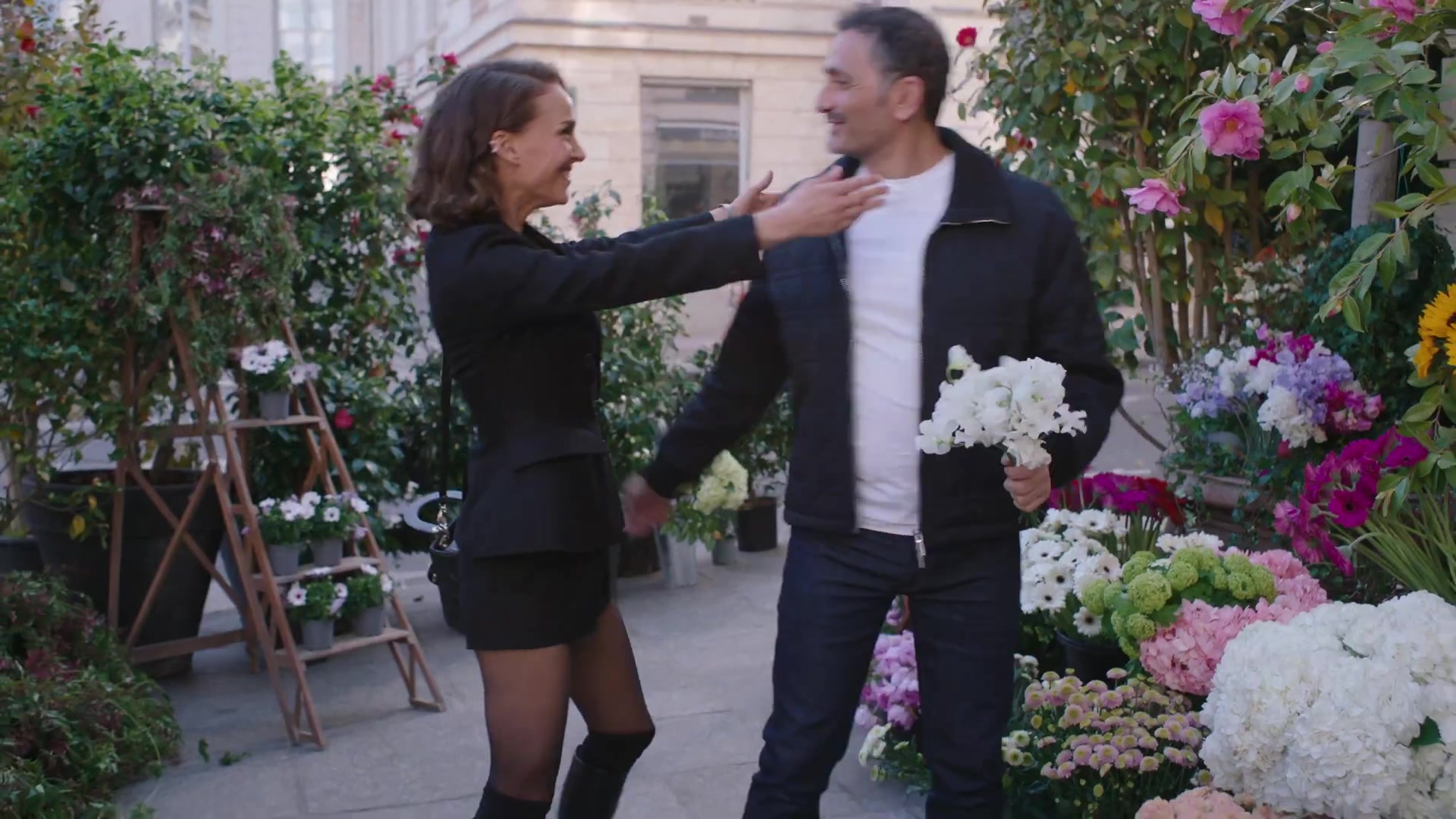 Miss_Dior_-_A_Miss_in_Paris_Episode_2-00_00_06_600.jpeg