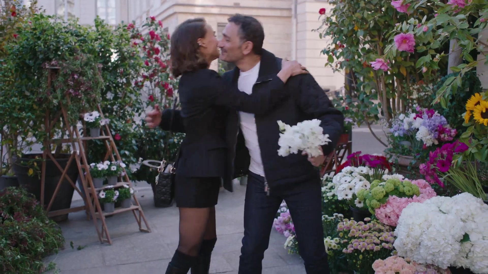 Miss_Dior_-_A_Miss_in_Paris_Episode_2-00_00_07_000.jpeg