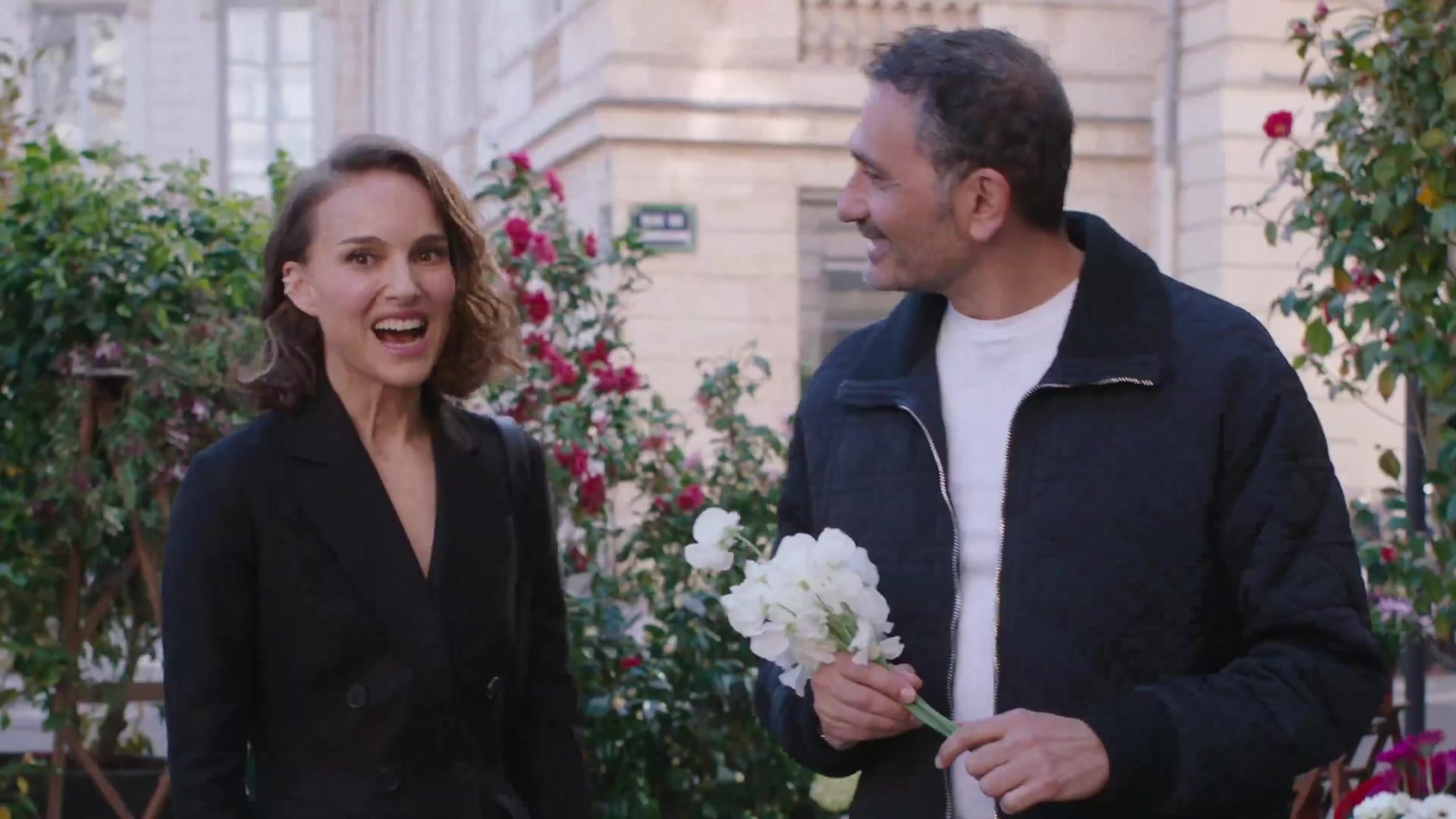 Miss_Dior_-_A_Miss_in_Paris_Episode_2-00_00_08_120.jpeg