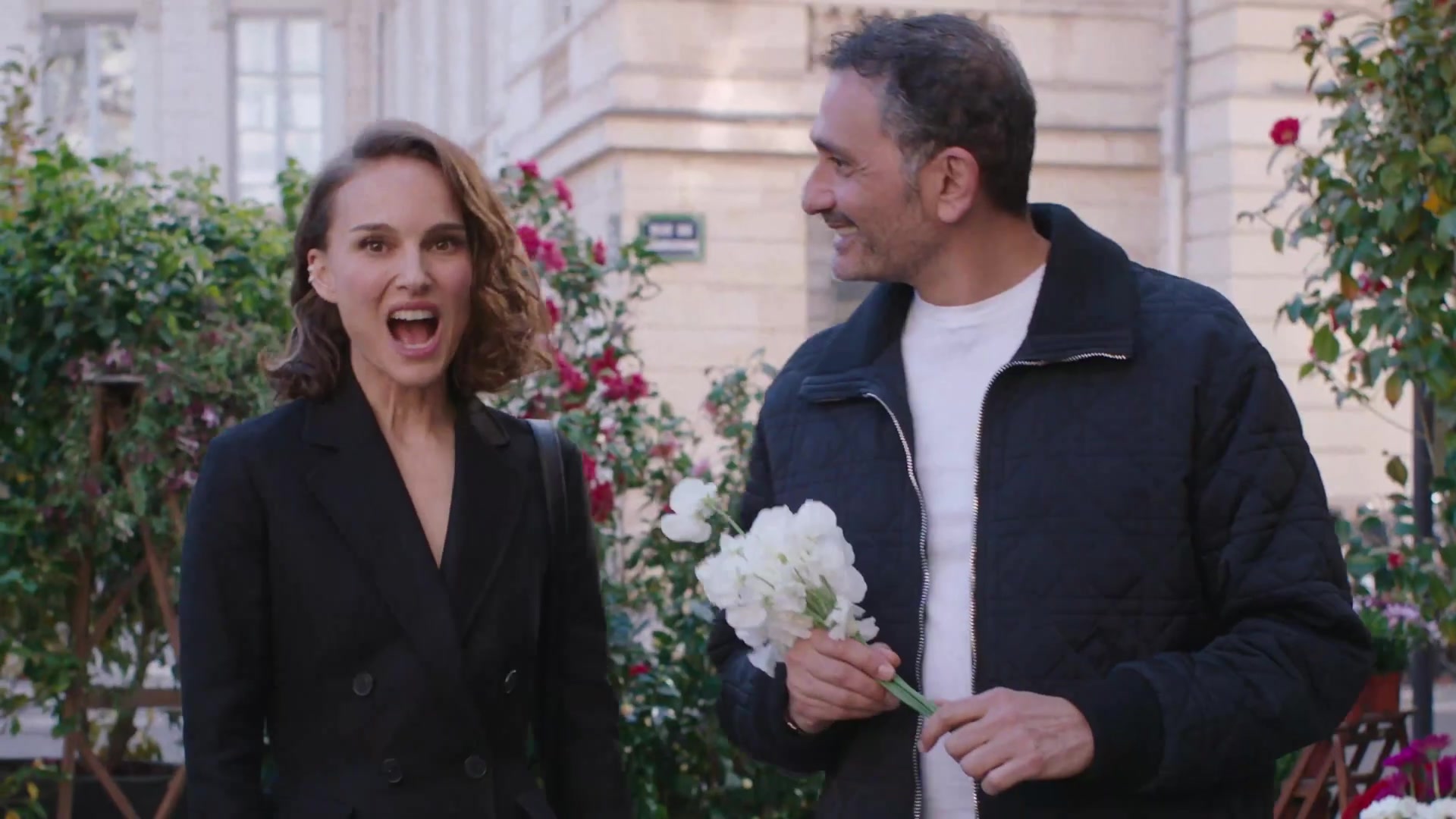 Miss_Dior_-_A_Miss_in_Paris_Episode_2-00_00_08_280.jpeg