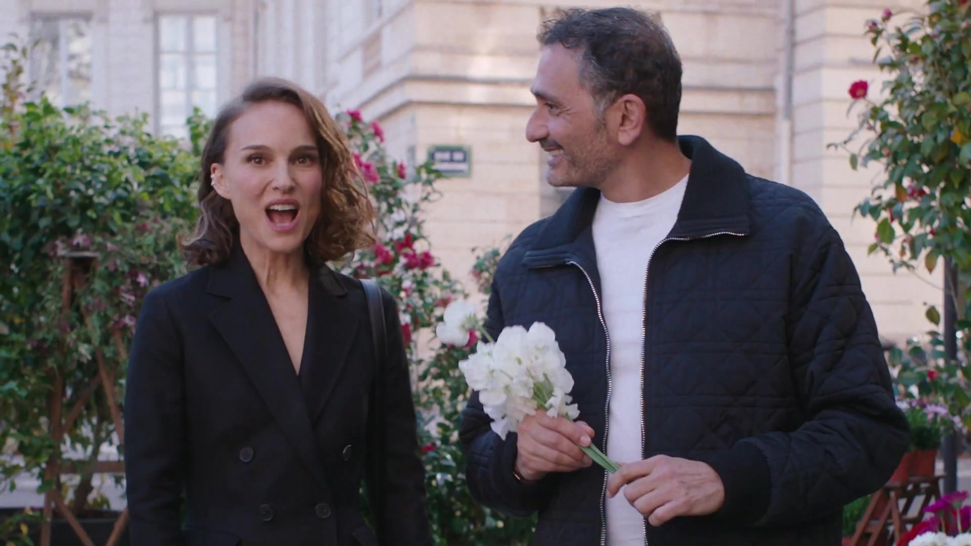 Miss_Dior_-_A_Miss_in_Paris_Episode_2-00_00_08_360.jpeg