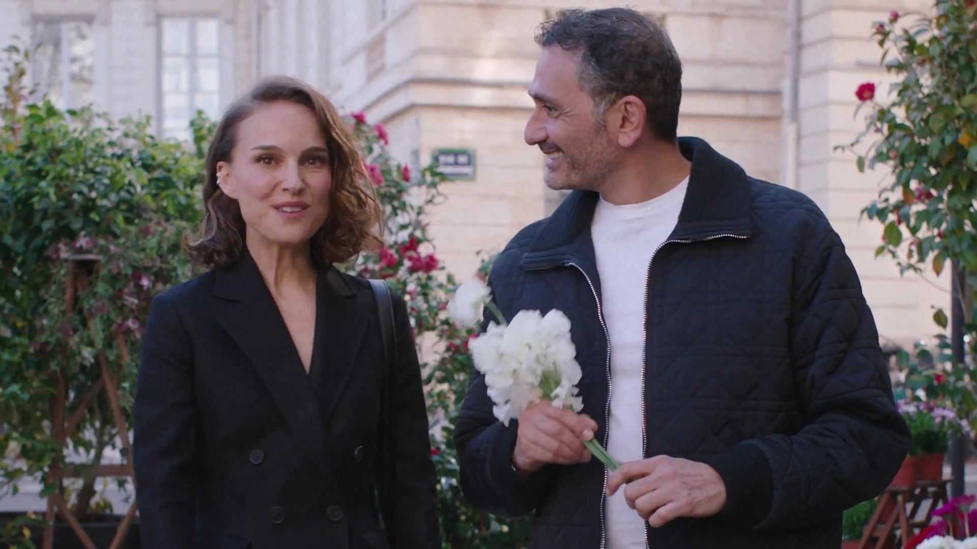 Miss_Dior_-_A_Miss_in_Paris_Episode_2-00_00_08_440.jpeg