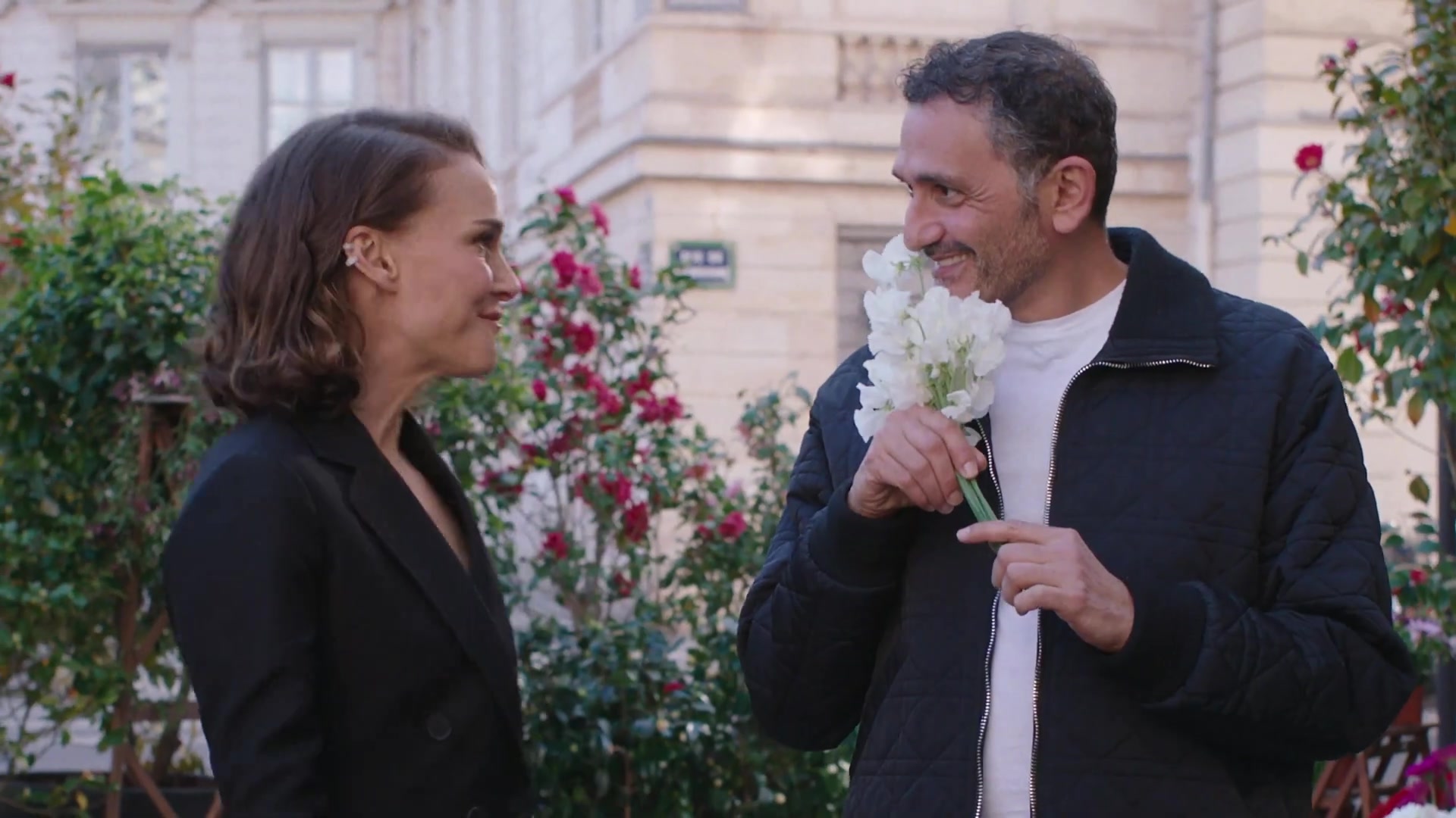 Miss_Dior_-_A_Miss_in_Paris_Episode_2-00_00_09_320.jpeg