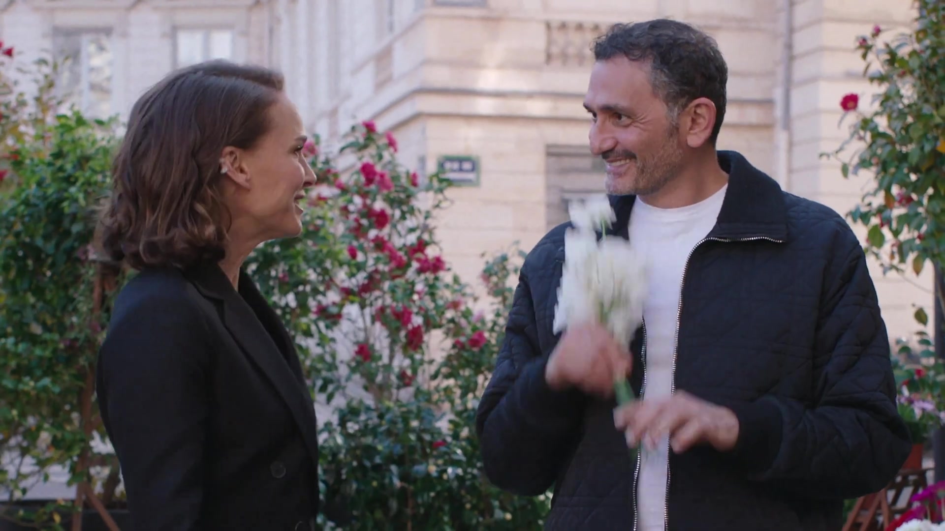Miss_Dior_-_A_Miss_in_Paris_Episode_2-00_00_09_480.jpeg