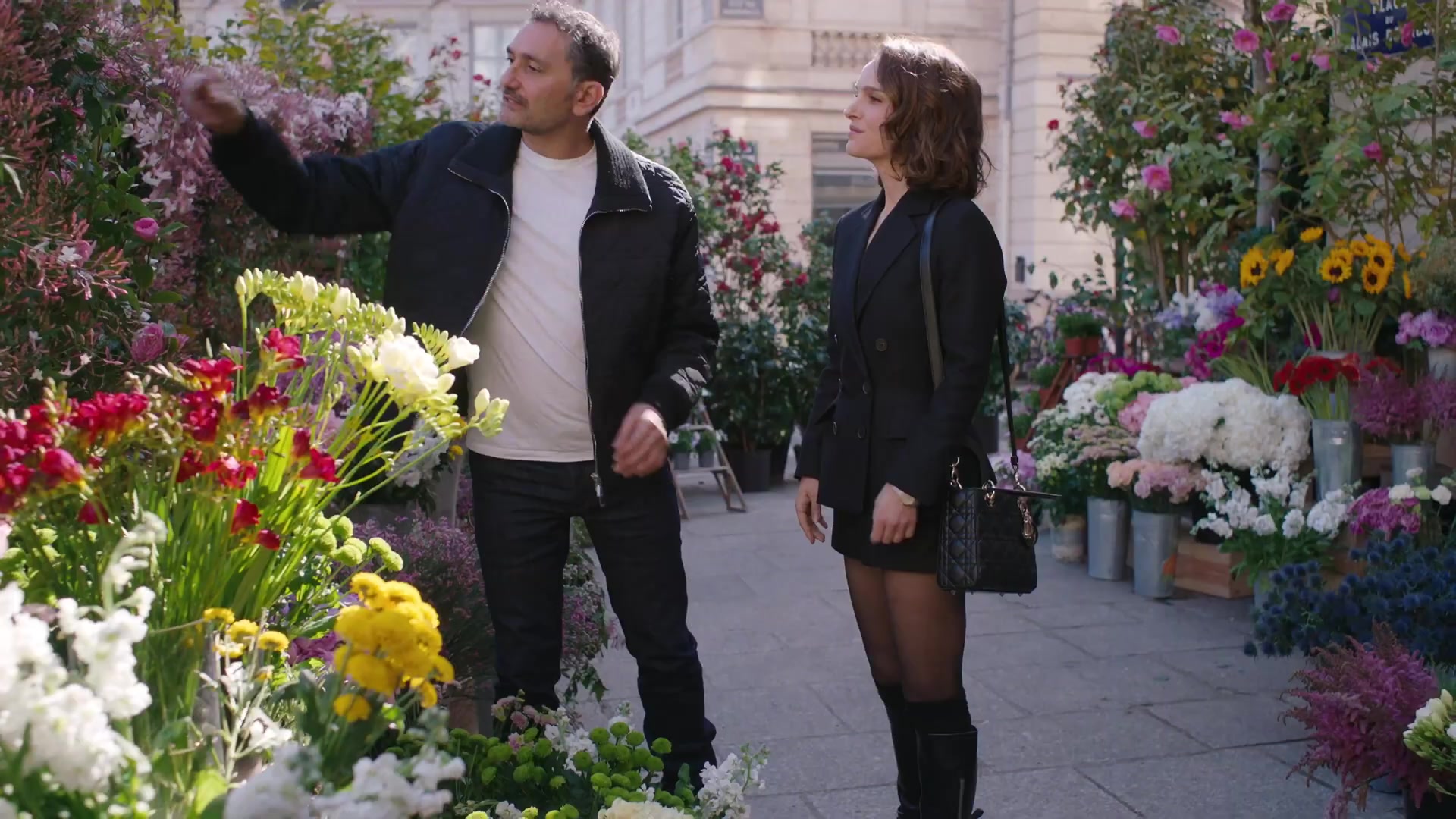 Miss_Dior_-_A_Miss_in_Paris_Episode_2-00_00_13_720.jpeg