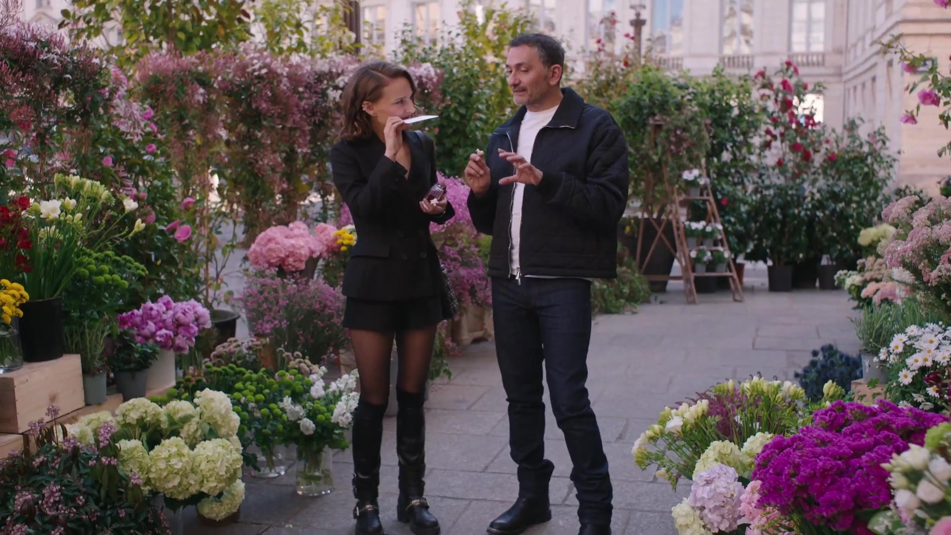 Miss_Dior_-_A_Miss_in_Paris_Episode_2-00_00_21_000.jpeg