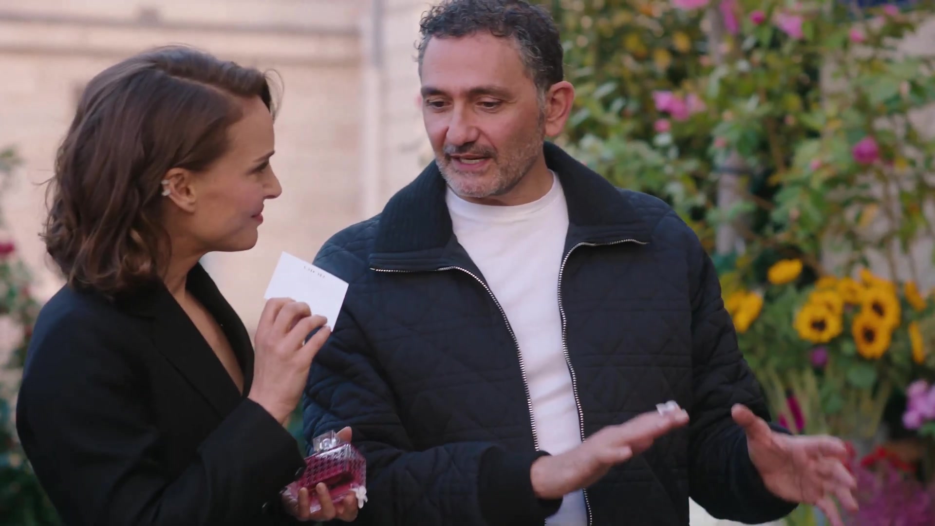 Miss_Dior_-_A_Miss_in_Paris_Episode_2-00_00_22_120.jpeg
