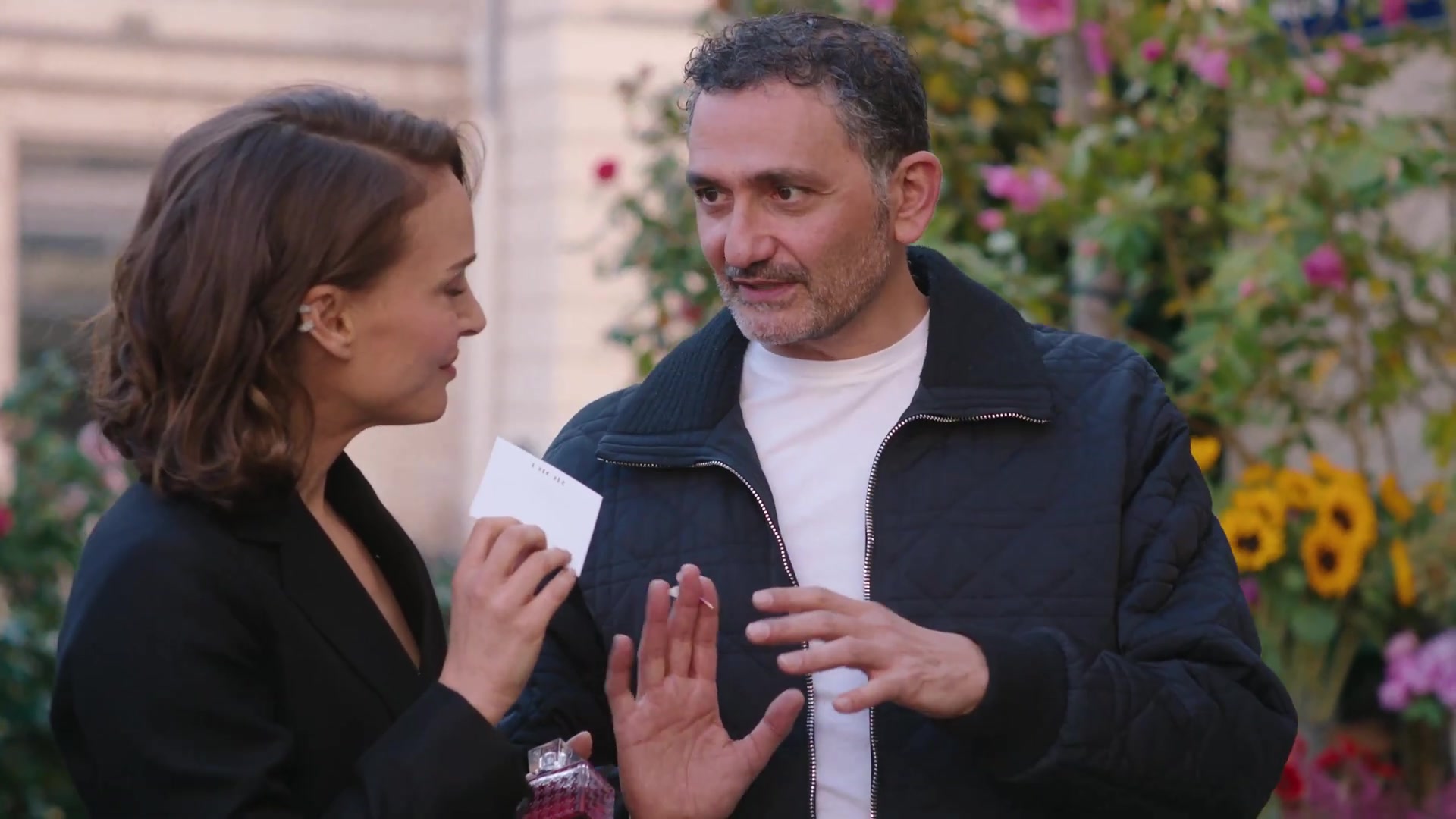 Miss_Dior_-_A_Miss_in_Paris_Episode_2-00_00_23_640.jpeg