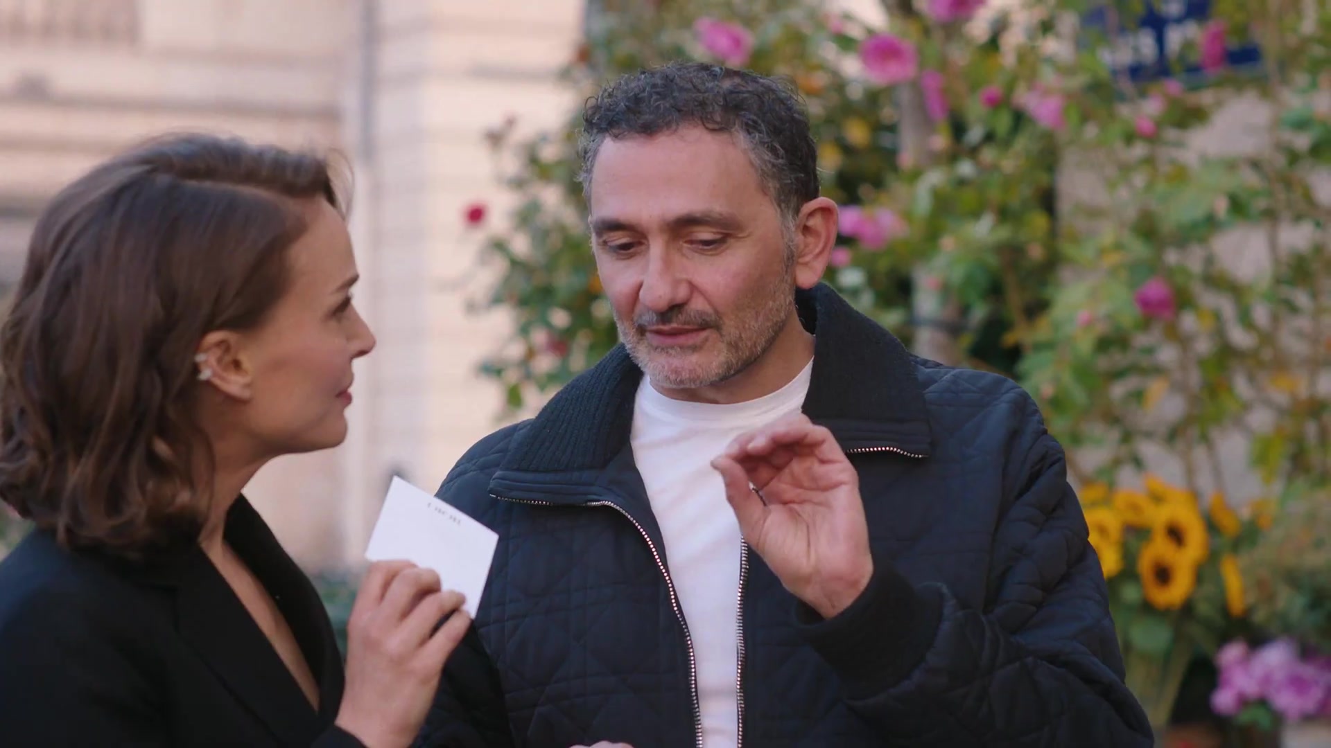 Miss_Dior_-_A_Miss_in_Paris_Episode_2-00_00_25_160.jpeg