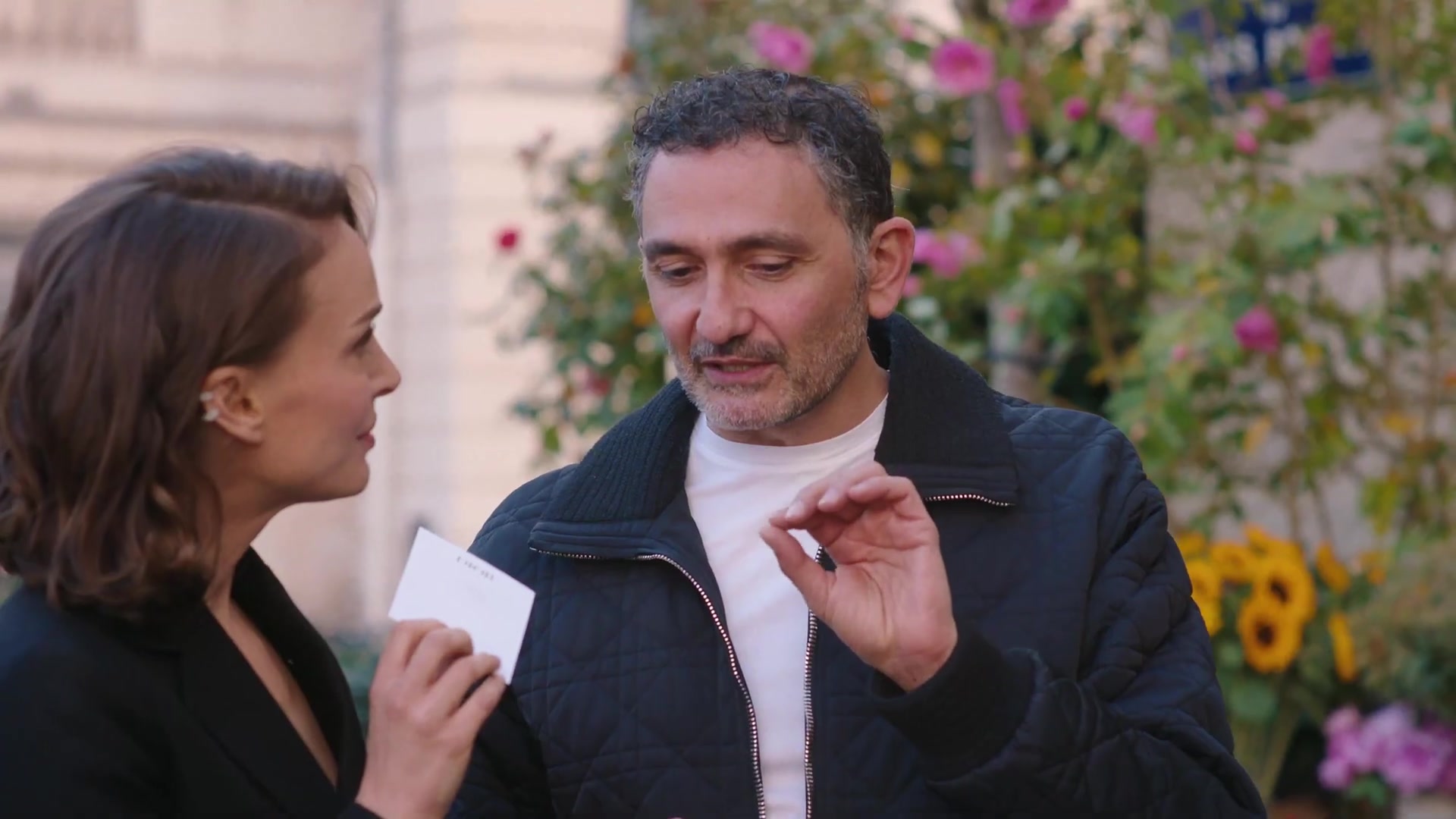 Miss_Dior_-_A_Miss_in_Paris_Episode_2-00_00_25_400.jpeg