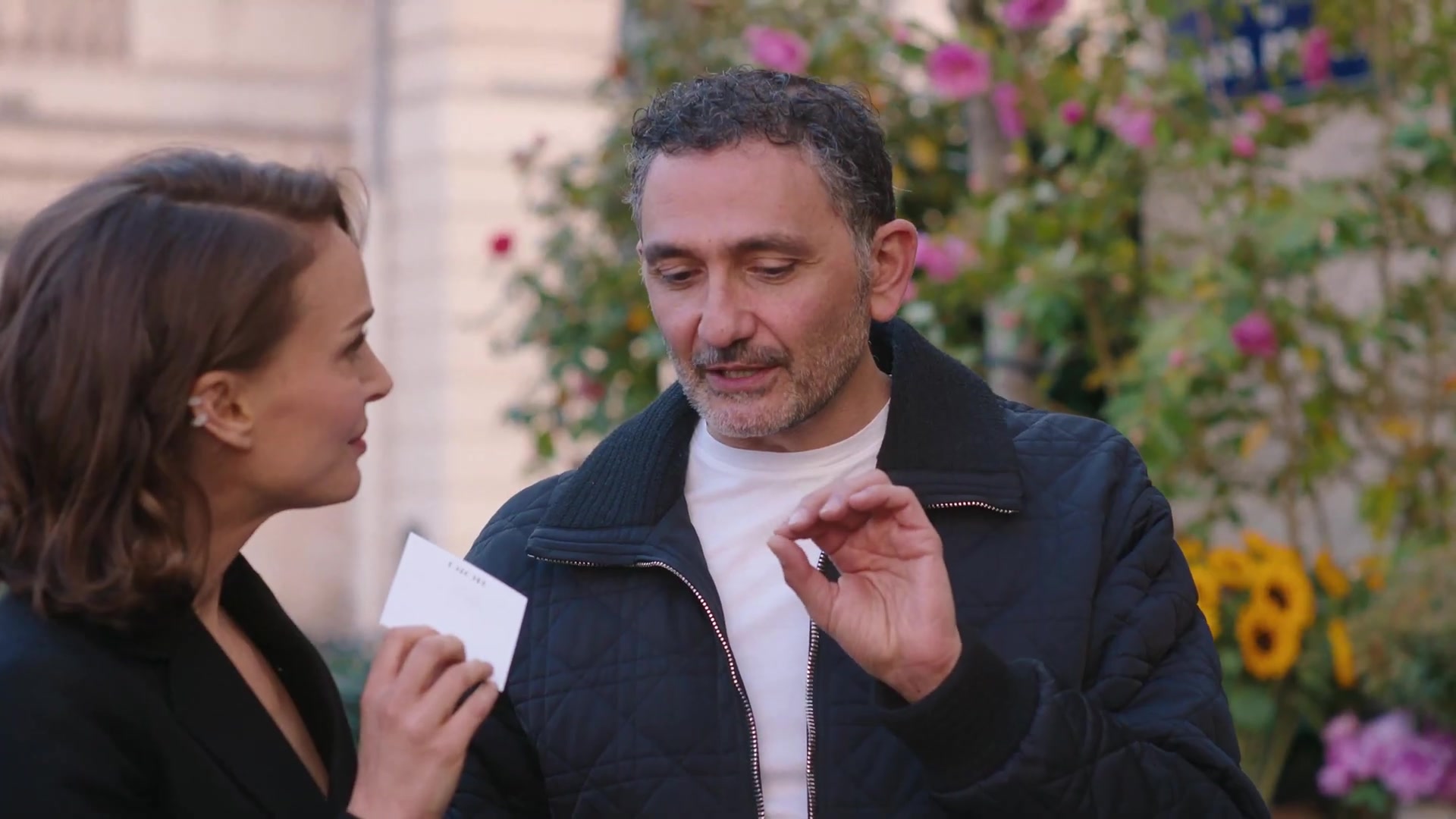 Miss_Dior_-_A_Miss_in_Paris_Episode_2-00_00_25_720.jpeg