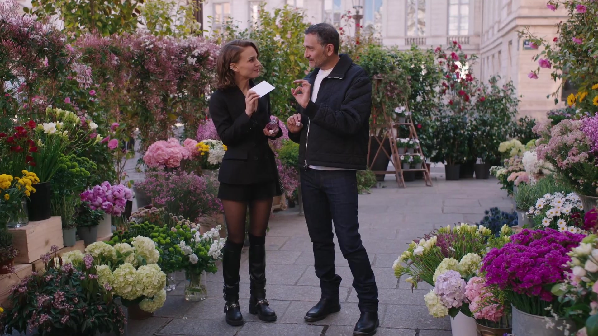Miss_Dior_-_A_Miss_in_Paris_Episode_2-00_00_26_280.jpeg
