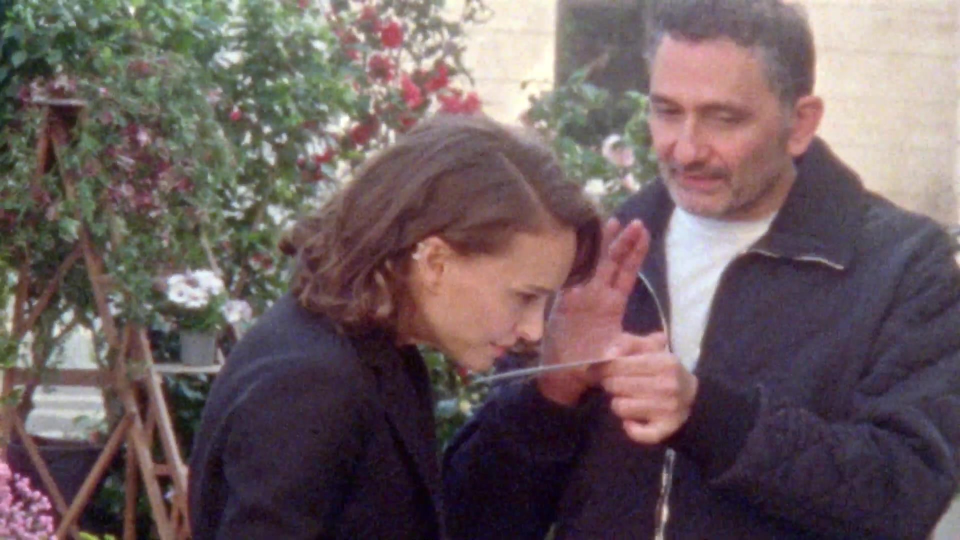 Miss_Dior_-_A_Miss_in_Paris_Episode_2-00_00_33_160.jpeg