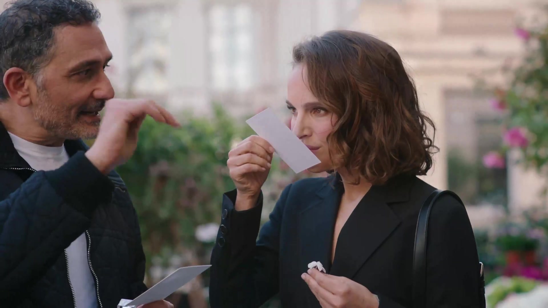 Miss_Dior_-_A_Miss_in_Paris_Episode_2-00_00_38_520.jpeg