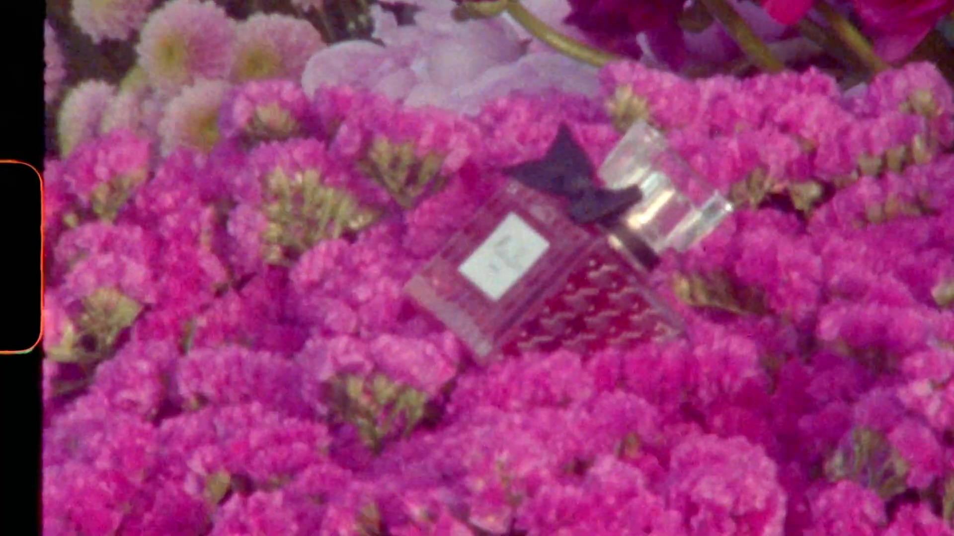 Miss_Dior_-_A_Miss_in_Paris_Episode_2-00_00_39_560.jpeg Miss_Dior_-_A_Miss_in_Paris_Episode_2-00_00_39_560.jpeg