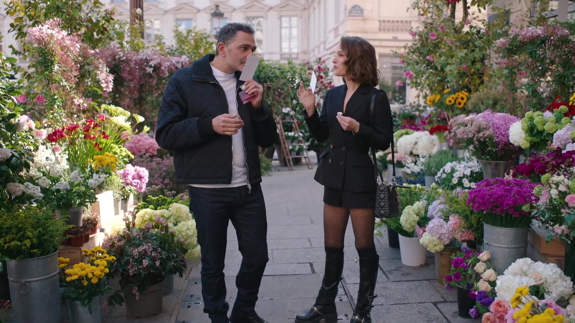 Miss_Dior_-_A_Miss_in_Paris_Episode_2-00_00_43_560.jpeg