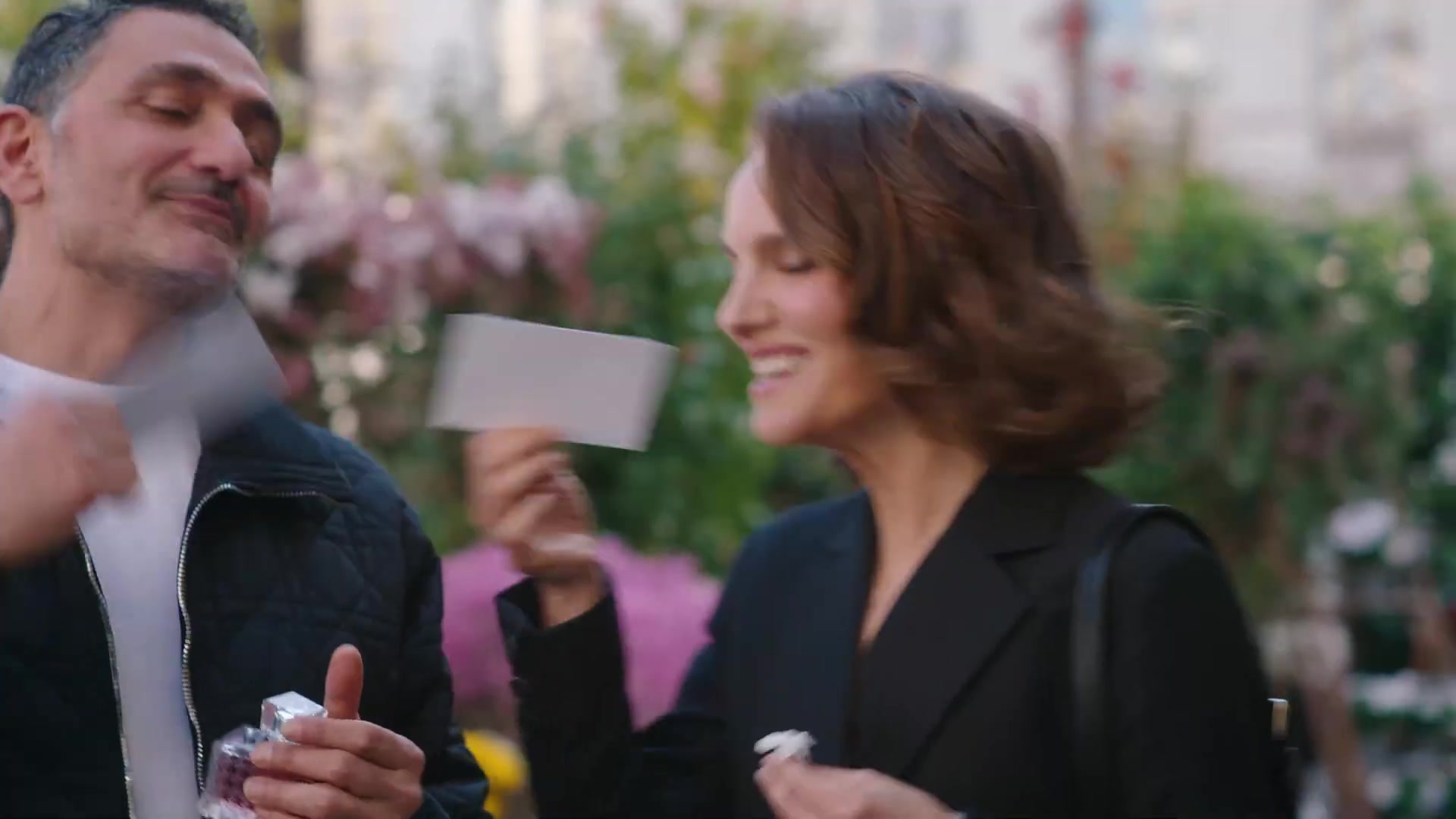 Miss_Dior_-_A_Miss_in_Paris_Episode_2-00_00_45_000.jpeg