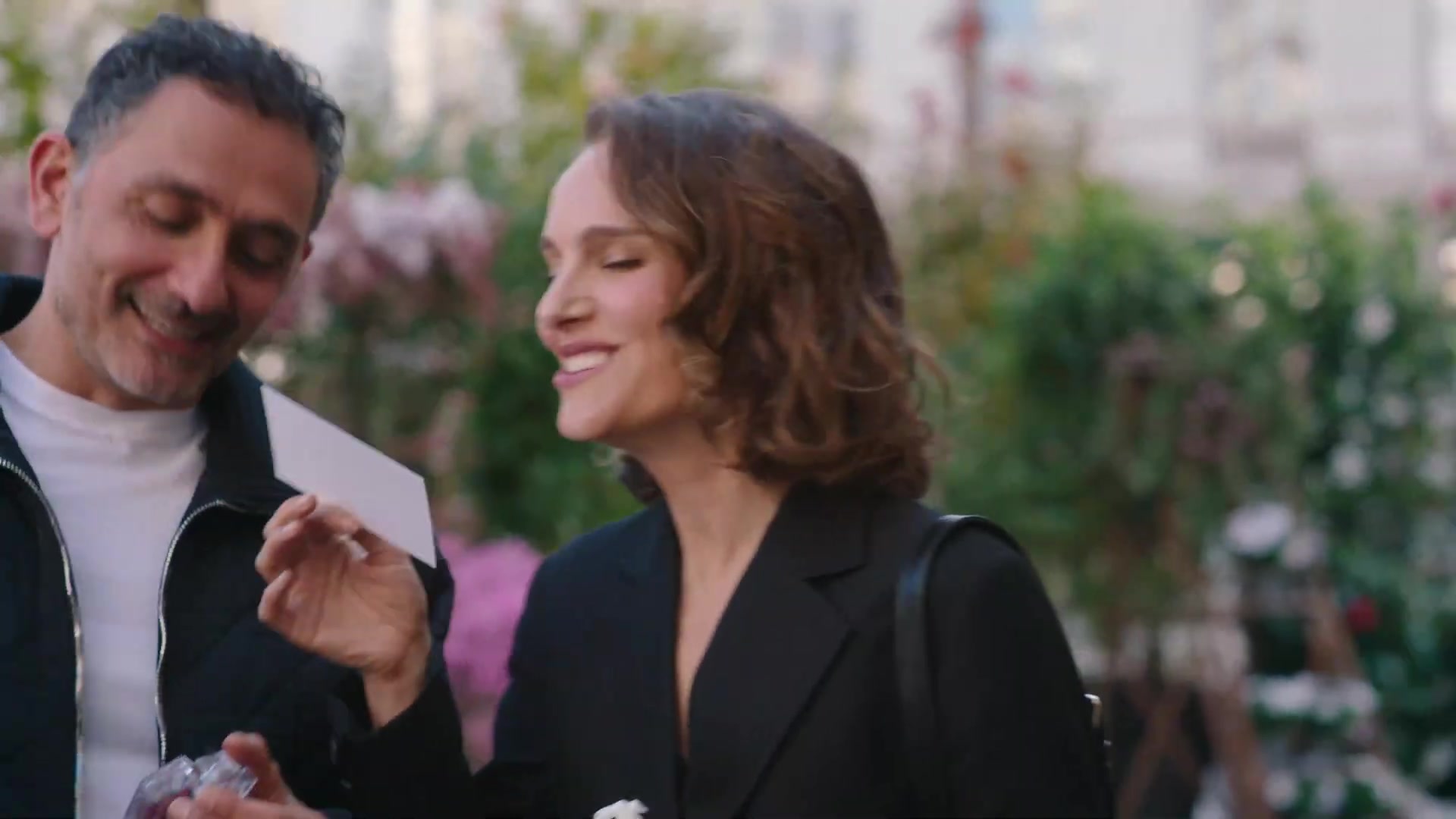 Miss_Dior_-_A_Miss_in_Paris_Episode_2-00_00_45_320.jpeg